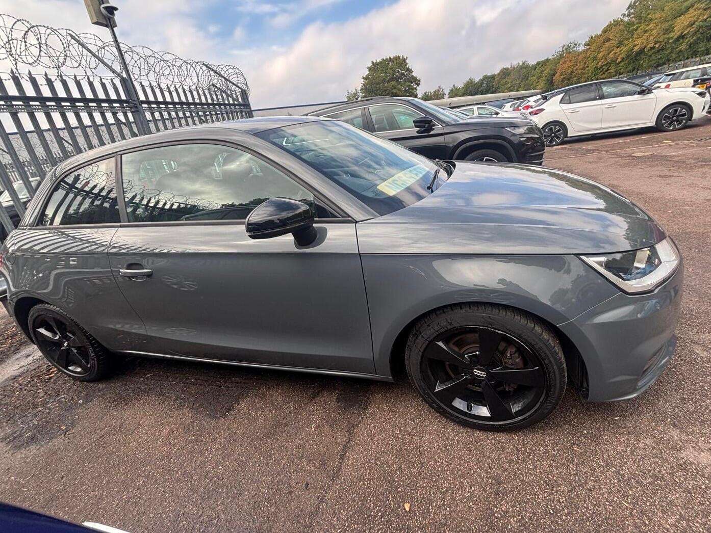 2016 AUDI A1 2016 AUDI A1