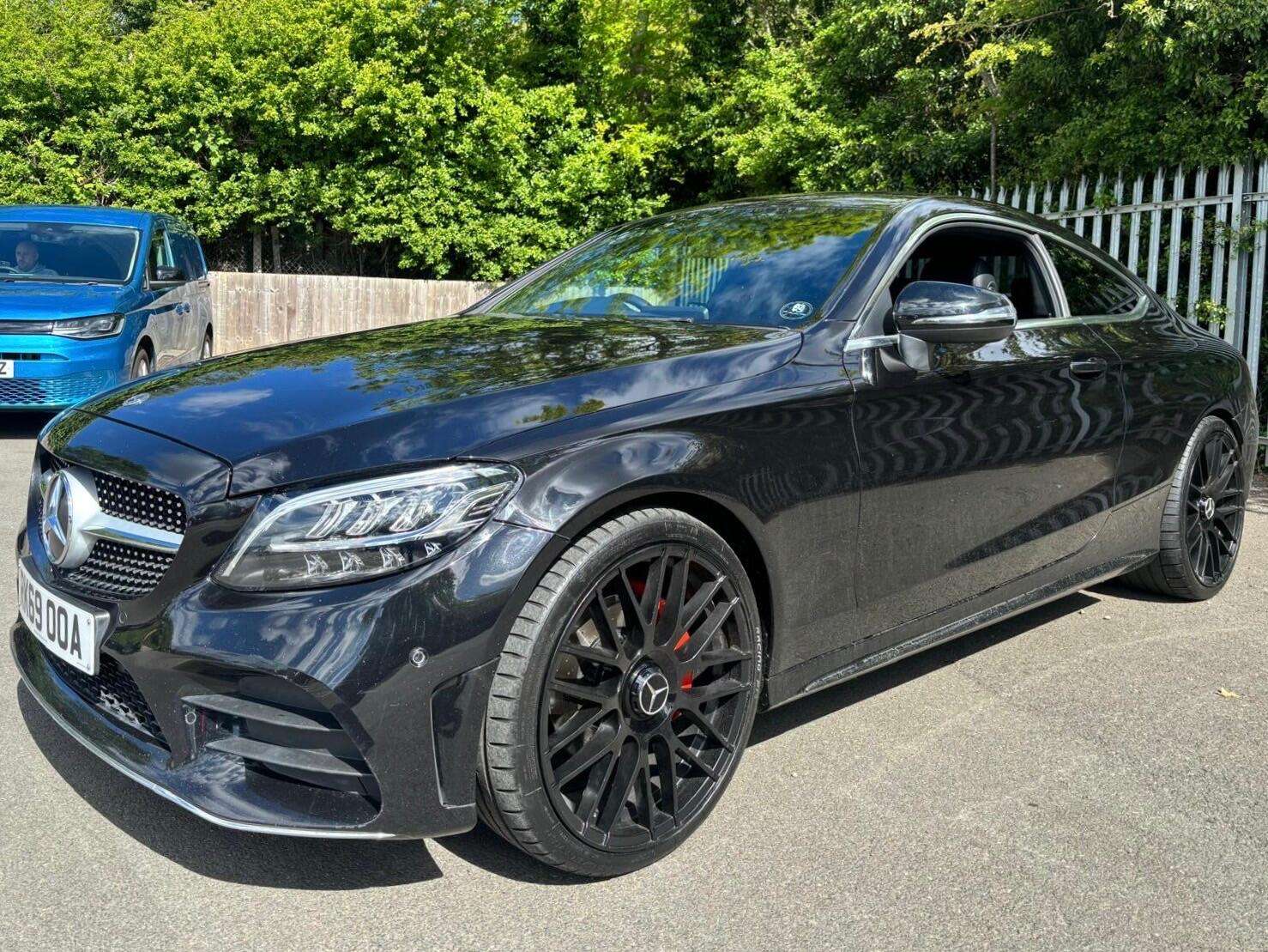 A 2019 MERCEDES-BENZ C CLASS 1.5 C200 MHEV AMG Line G-Tronic+ Euro 6 (s/s) 2dr A 2019 MERCEDES-BENZ C CLASS 1.5 C200 MHEV AMG Line G-Tronic+ Euro 6 (s/s) 2dr