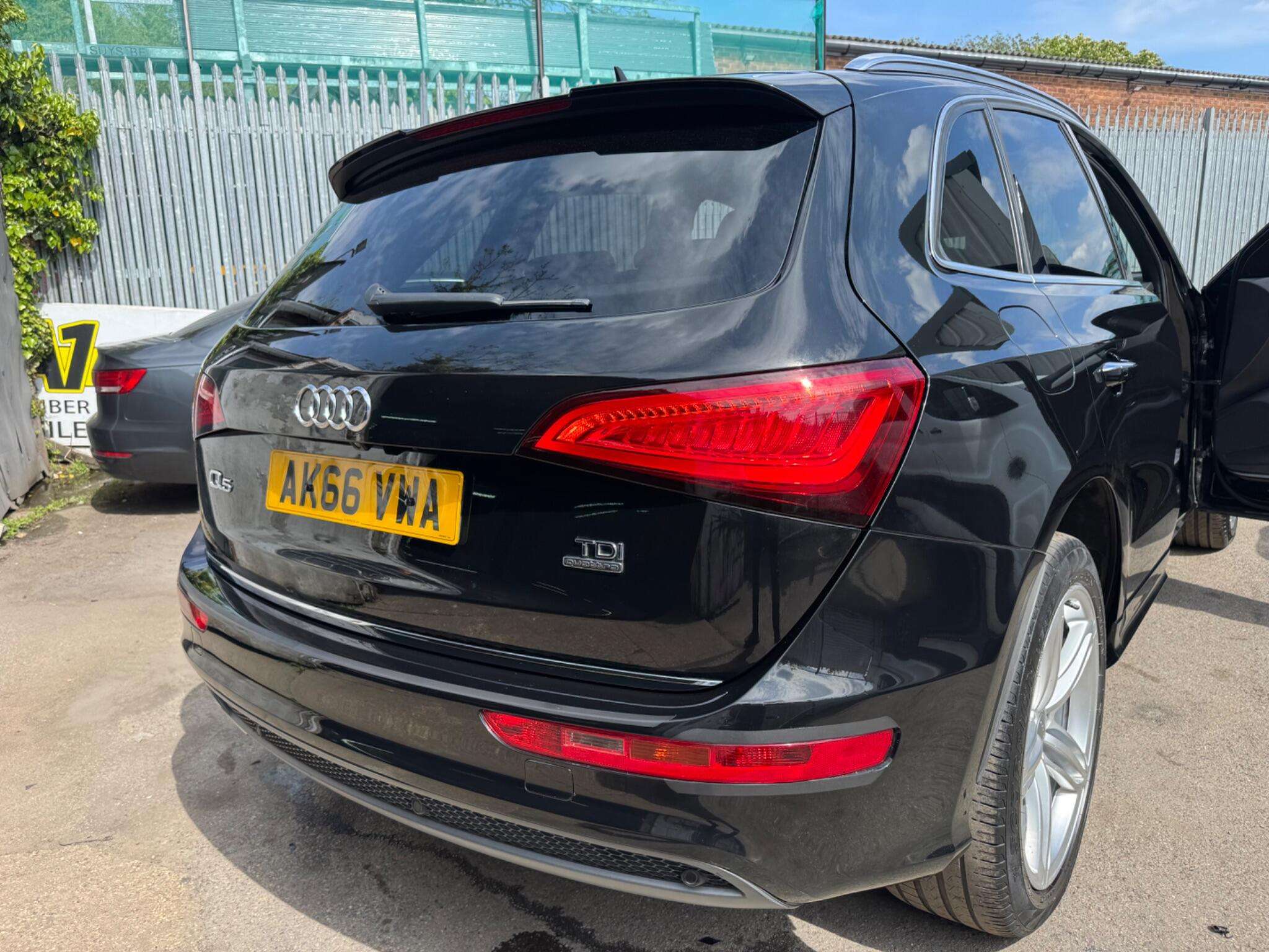2016 AUDI Q5 2016 AUDI Q5
