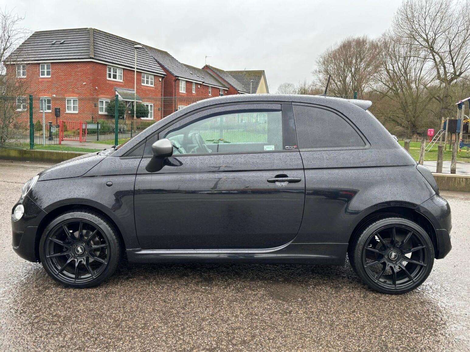 2016 FIAT 500 2016 FIAT 500