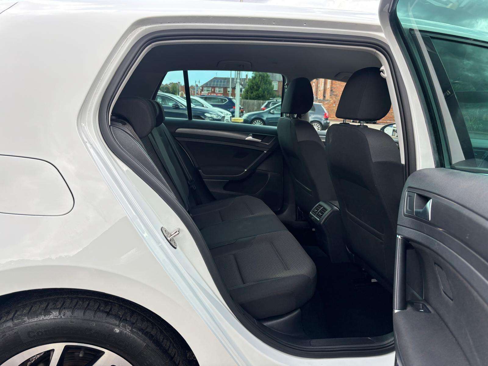 2019 VOLKSWAGEN GOLF 2019 VOLKSWAGEN GOLF