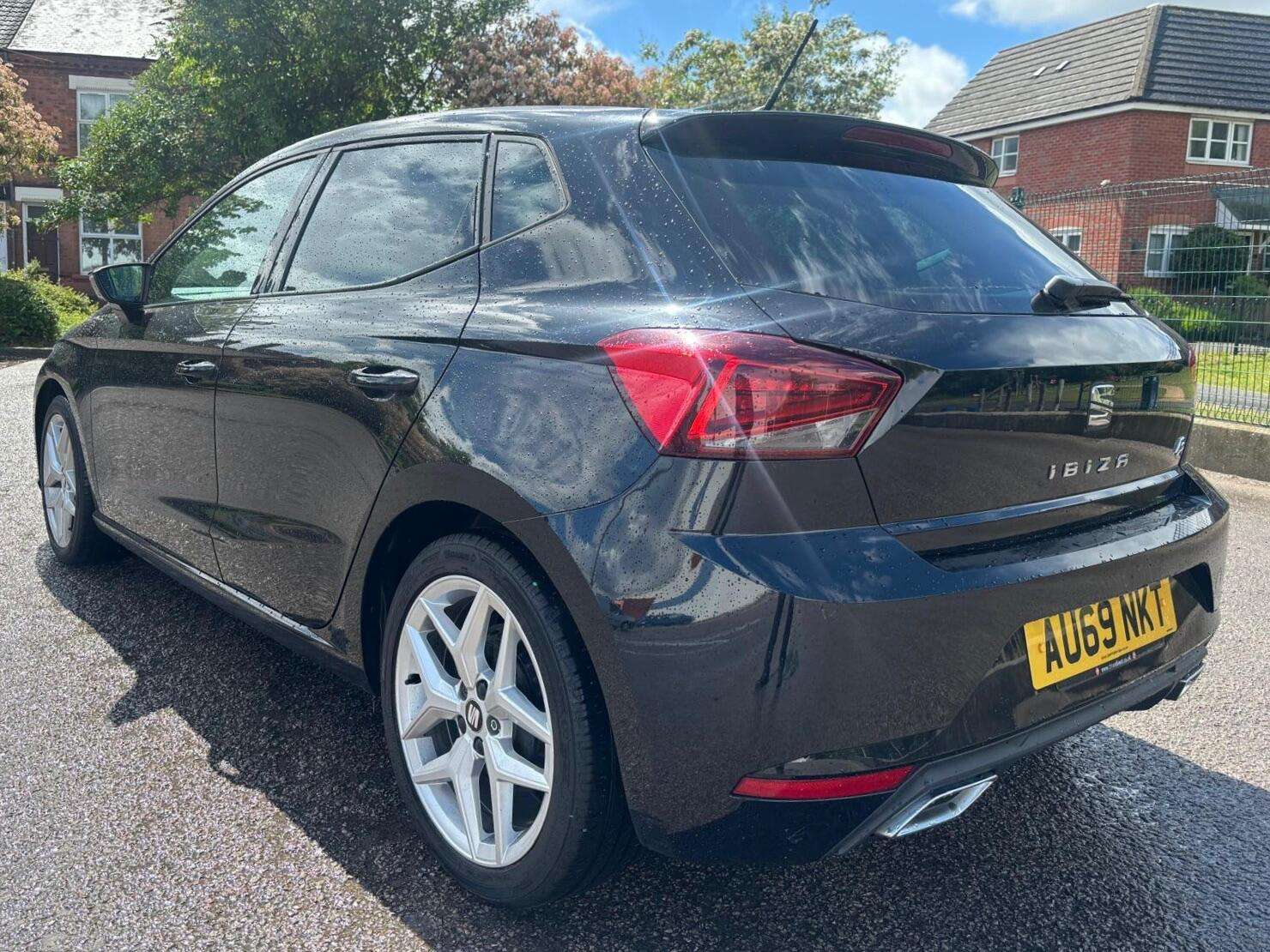 A 2019 SEAT IBIZA 1.0 TSI FR Euro 6 (s/s) 5dr GPF A 2019 SEAT IBIZA 1.0 TSI FR Euro 6 (s/s) 5dr GPF