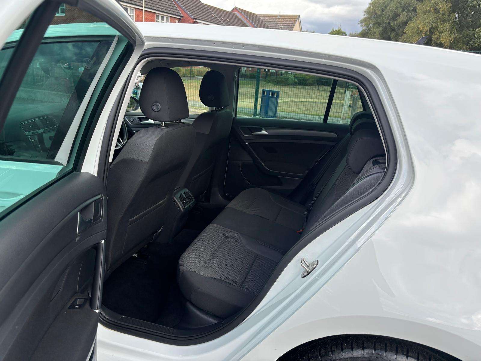 2019 VOLKSWAGEN GOLF 2019 VOLKSWAGEN GOLF