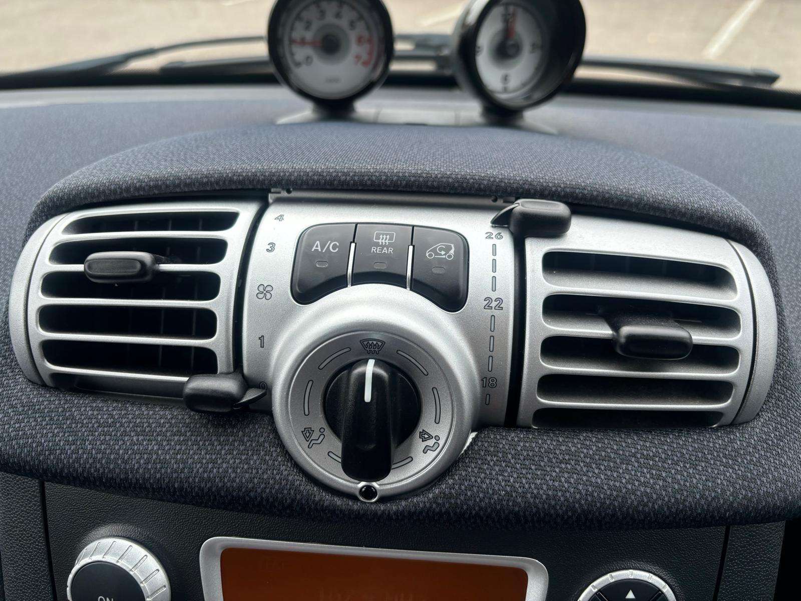 2011 SMART FORTWO 2011 SMART FORTWO