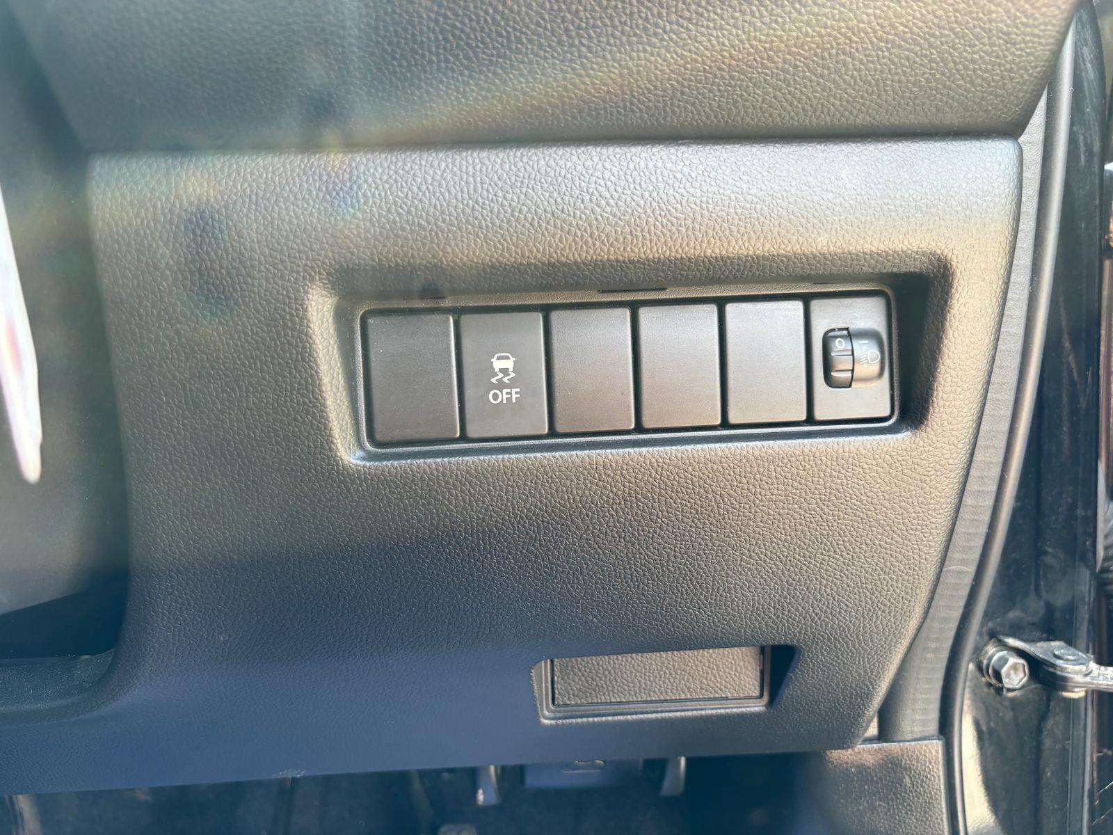 2018 SUZUKI SWIFT 2018 SUZUKI SWIFT