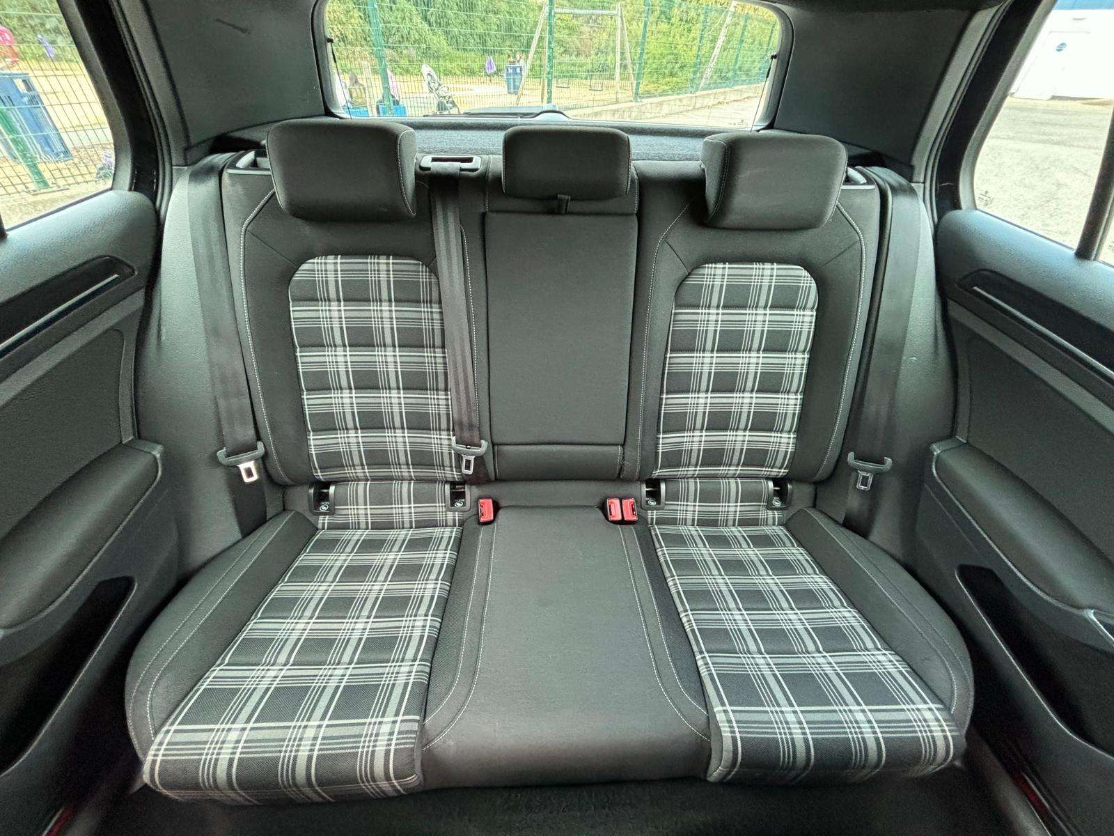 2015 VOLKSWAGEN GOLF 2015 VOLKSWAGEN GOLF