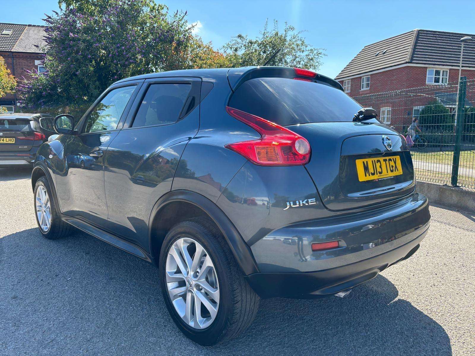 A 2013 NISSAN JUKE 1.6 Acenta Premium Euro 5 (s/s) 5dr A 2013 NISSAN JUKE 1.6 Acenta Premium Euro 5 (s/s) 5dr