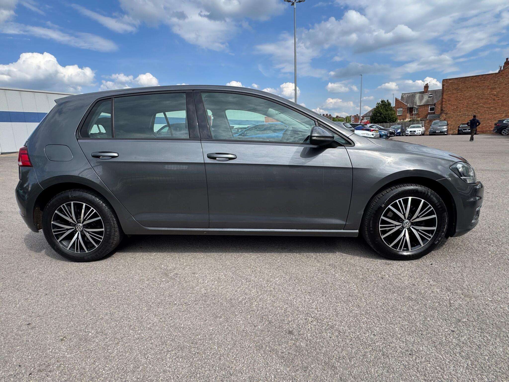 2017 VOLKSWAGEN GOLF 2017 VOLKSWAGEN GOLF