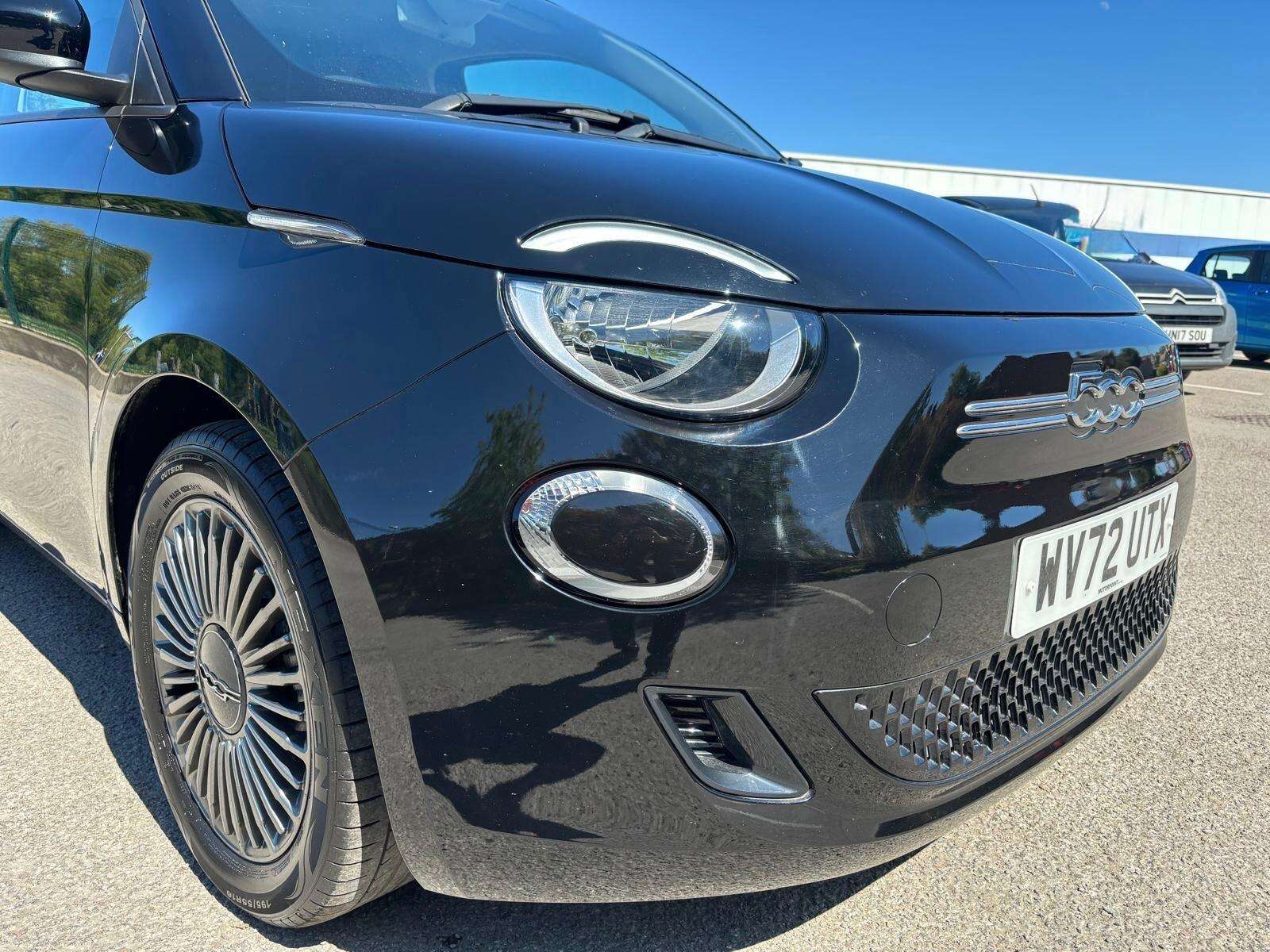 2022 FIAT 500E 2022 FIAT 500E