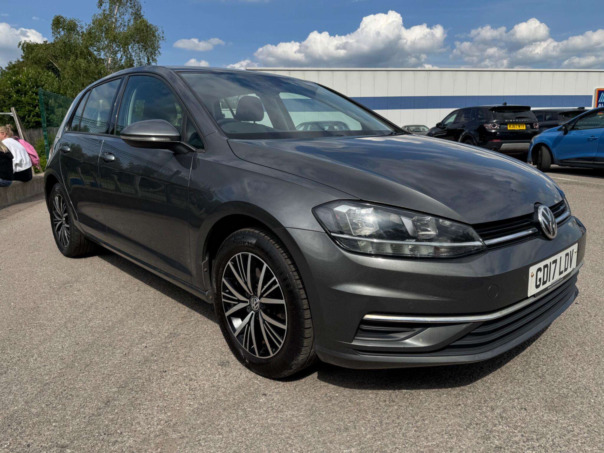 2017 VOLKSWAGEN GOLF 2017 VOLKSWAGEN GOLF