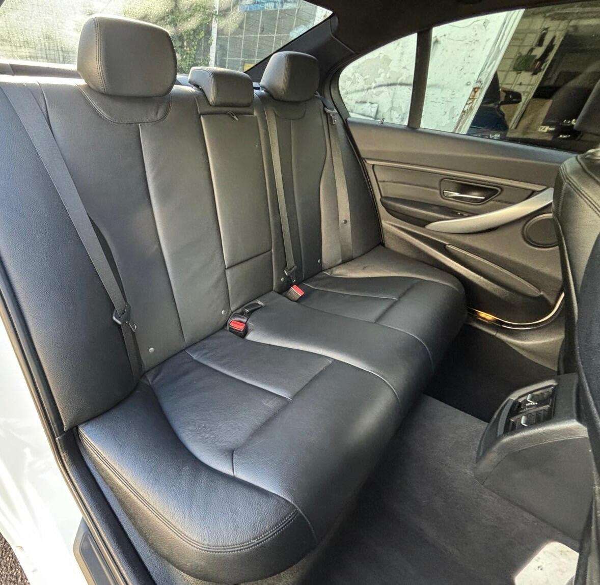 null BMW 3 SERIES null BMW 3 SERIES