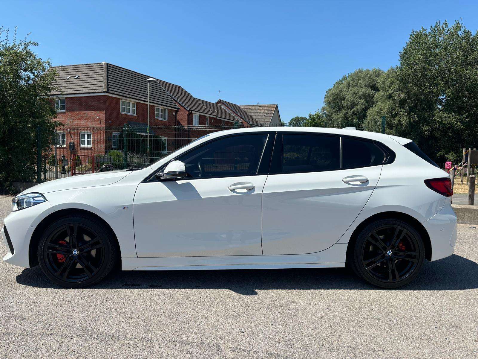 A 2020 BMW 1 SERIES 1.5 118i M Sport DCT Euro 6 (s/s) 5dr A 2020 BMW 1 SERIES 1.5 118i M Sport DCT Euro 6 (s/s) 5dr