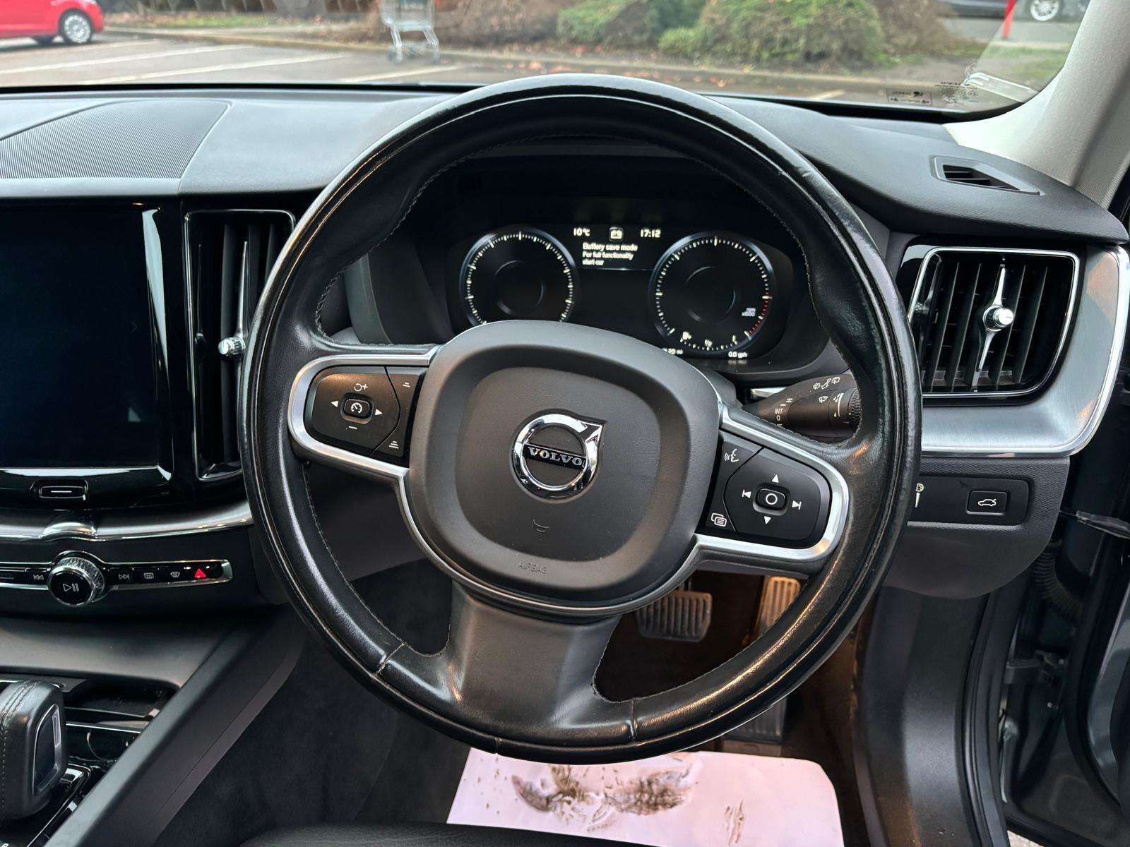 2020 VOLVO XC60 2020 VOLVO XC60