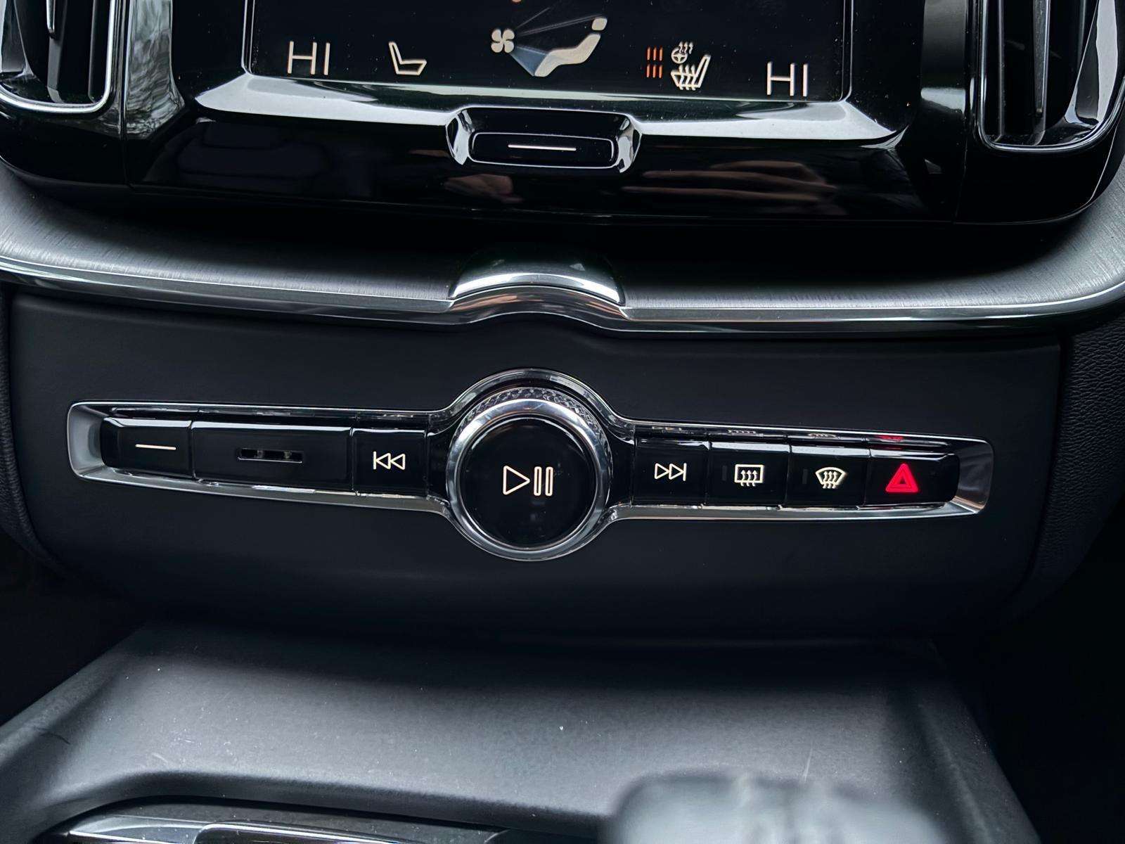 2020 VOLVO XC60 2020 VOLVO XC60