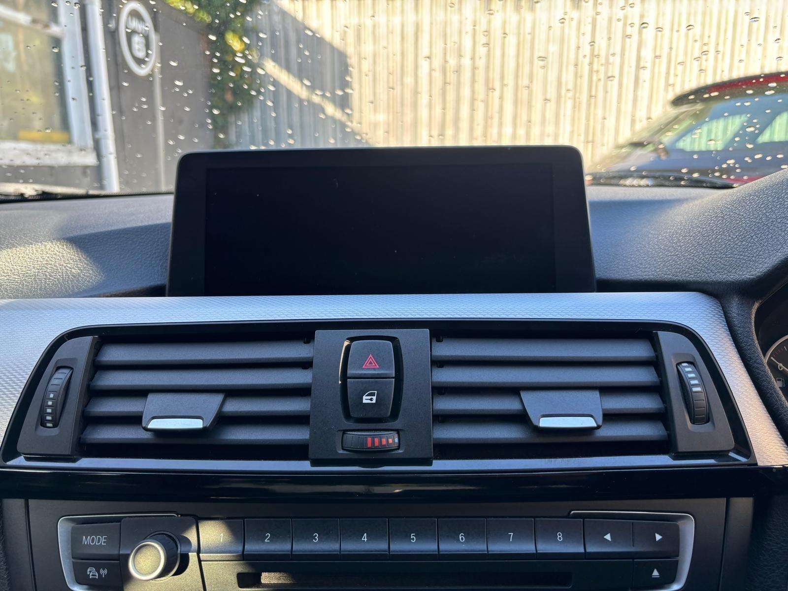 null BMW 3 SERIES null BMW 3 SERIES