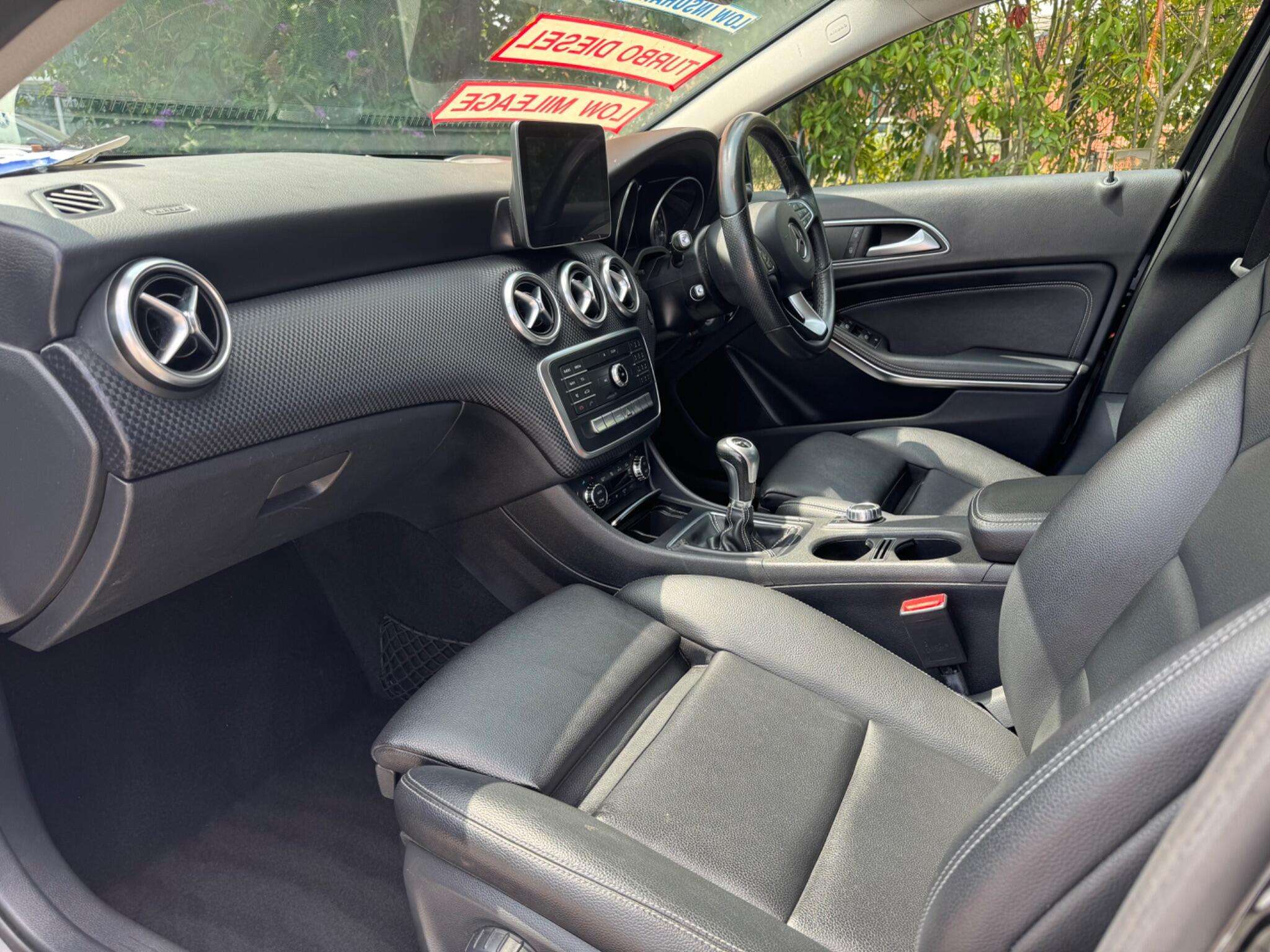 2017 MERCEDES-BENZ A CLASS 2017 MERCEDES-BENZ A CLASS