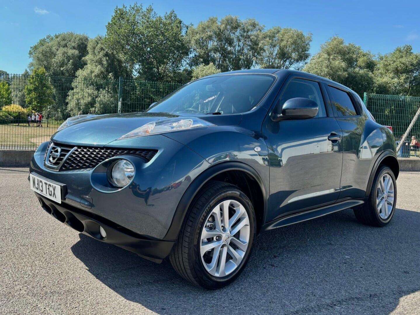 A 2013 NISSAN JUKE 1.6 Acenta Premium Euro 5 (s/s) 5dr A 2013 NISSAN JUKE 1.6 Acenta Premium Euro 5 (s/s) 5dr