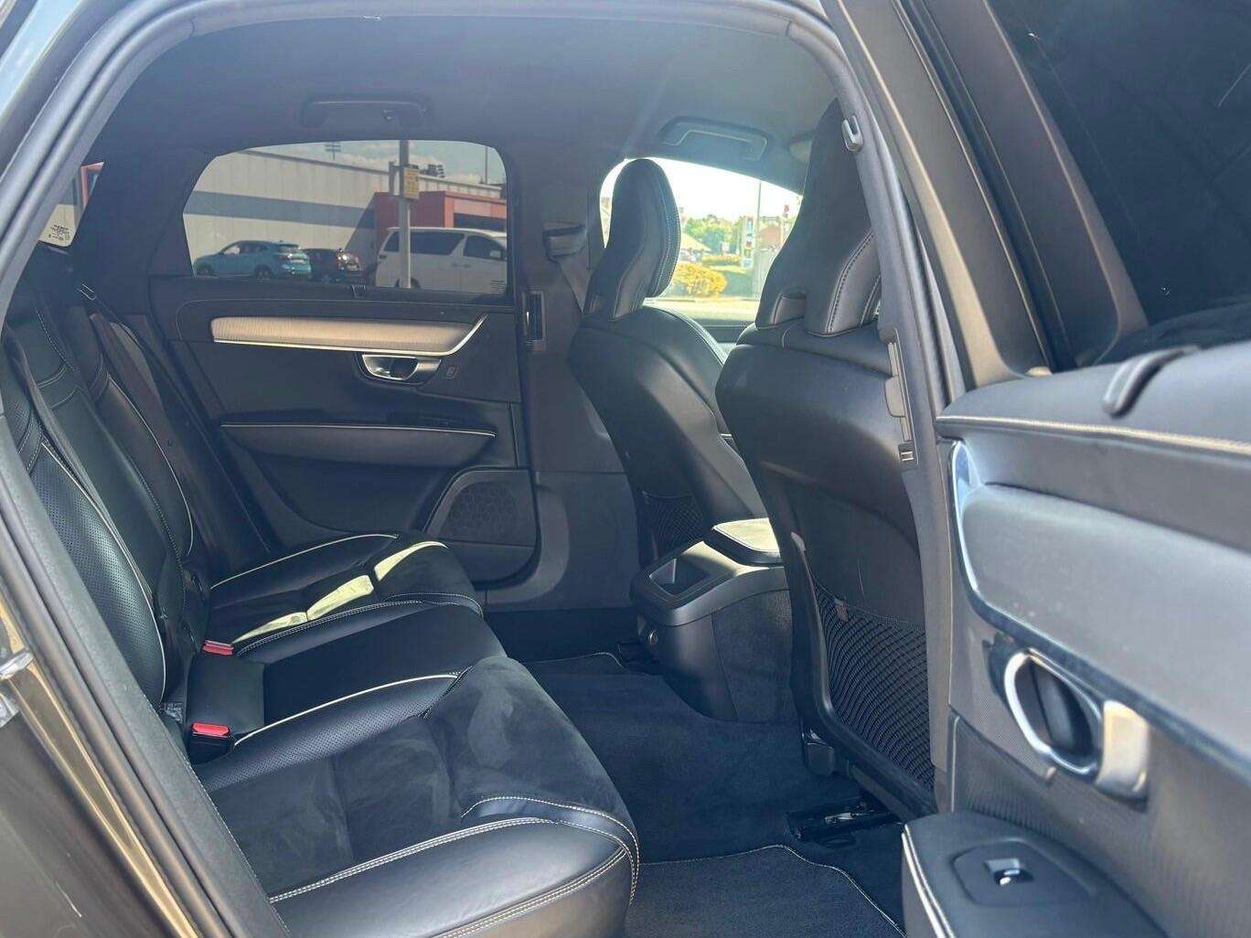 2020 VOLVO S90 2020 VOLVO S90