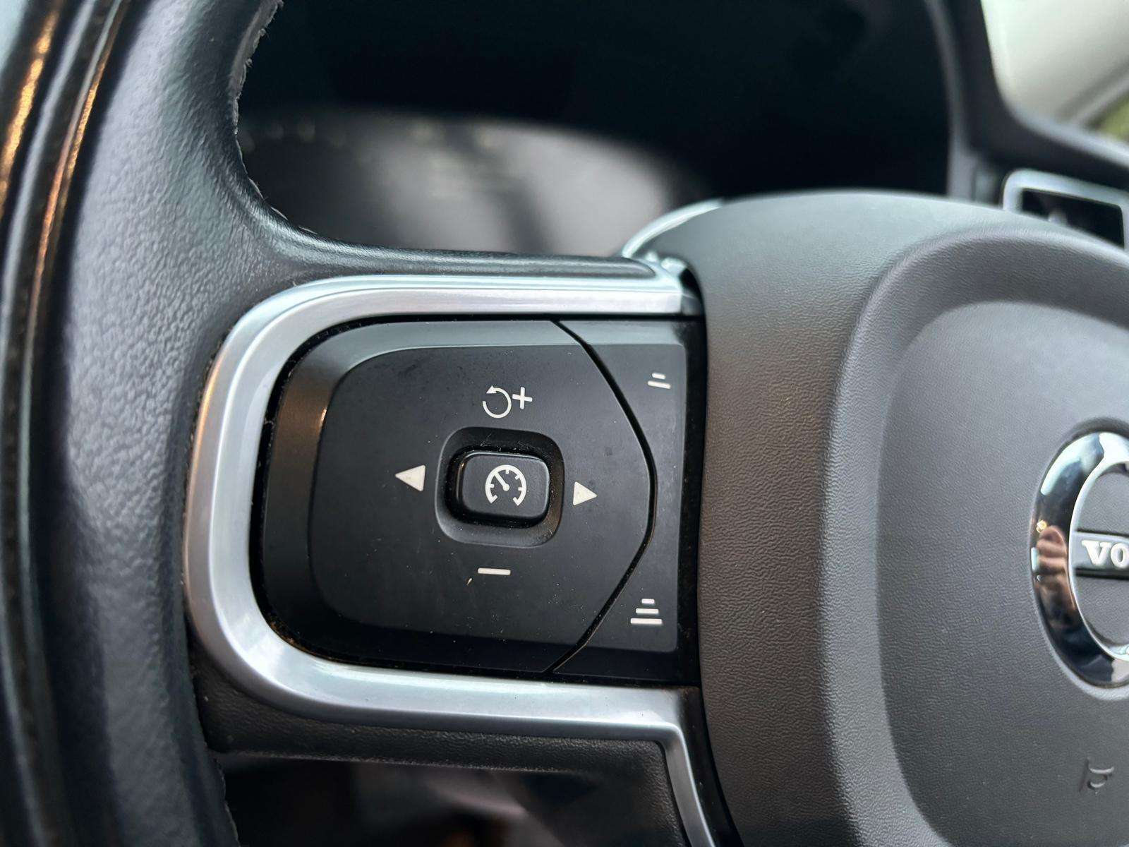 2020 VOLVO XC60 2020 VOLVO XC60