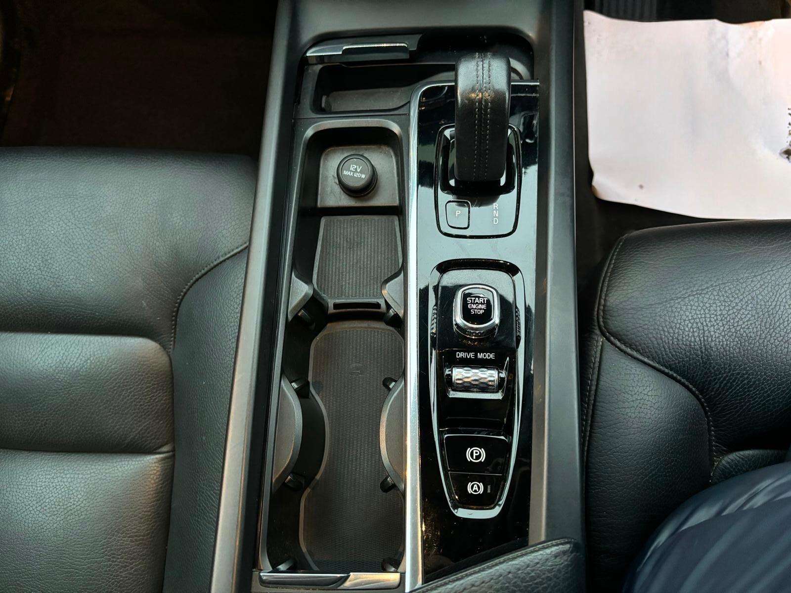 2020 VOLVO XC60 2020 VOLVO XC60