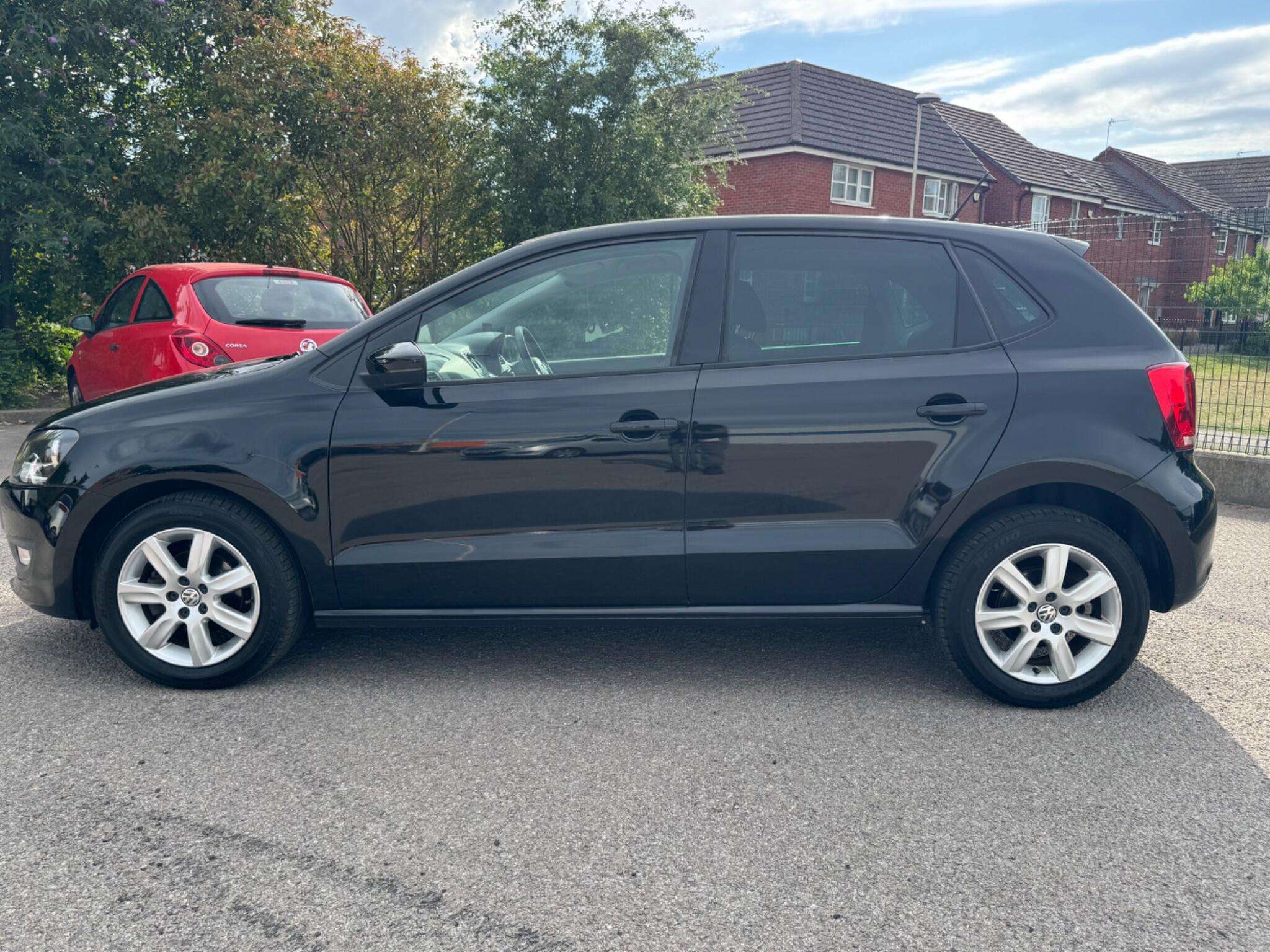 A 2013 VOLKSWAGEN POLO 1.4 Match Edition Euro 5 5dr A 2013 VOLKSWAGEN POLO 1.4 Match Edition Euro 5 5dr