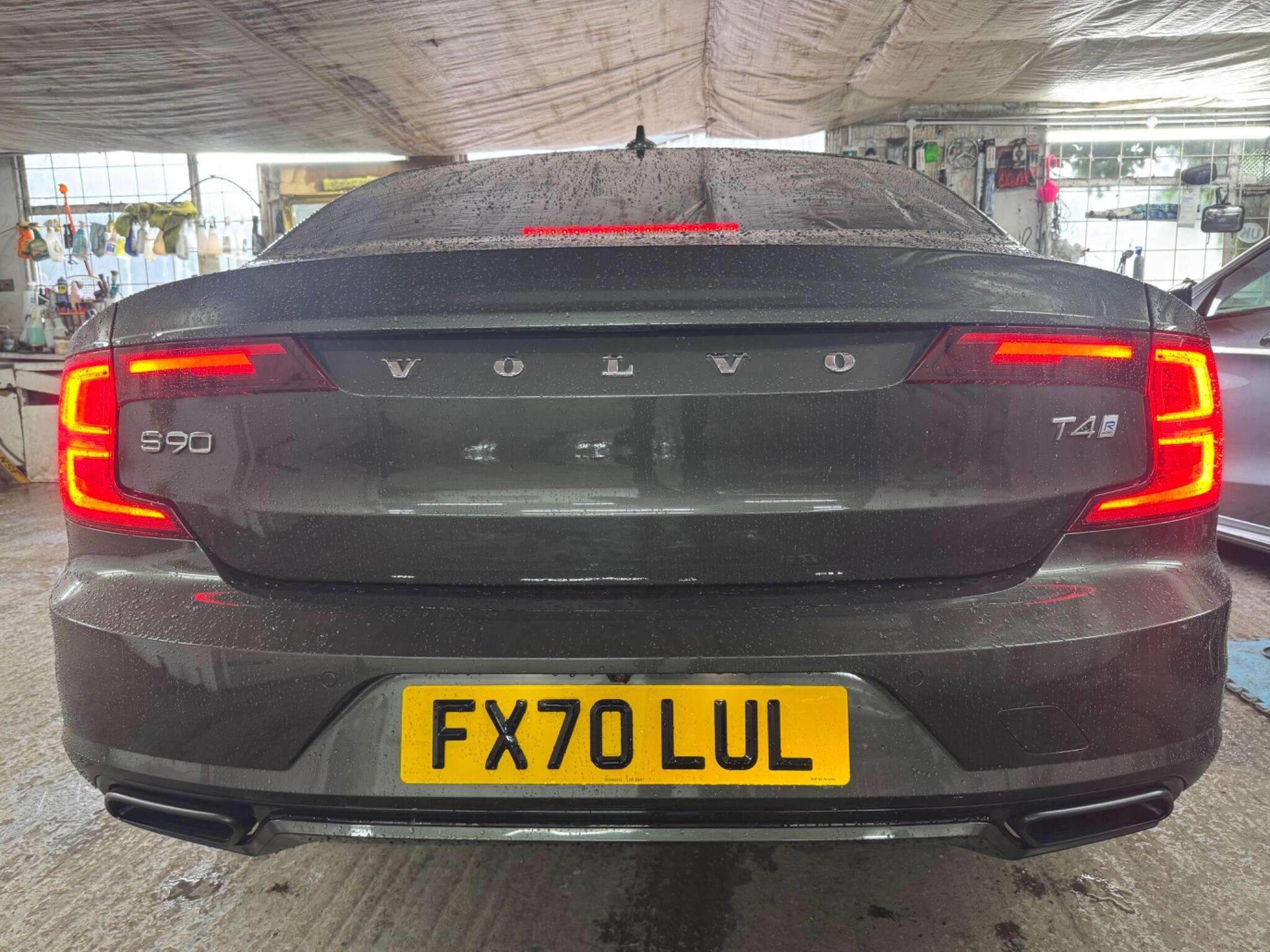 2020 VOLVO S90 2020 VOLVO S90