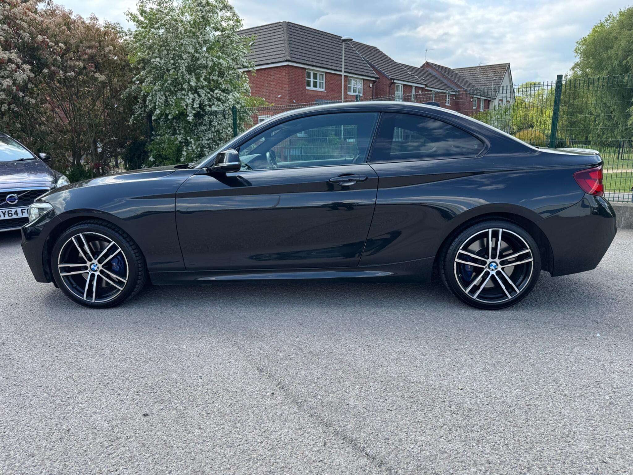 A 2019 BMW 2 SERIES 2.0 218d M Sport Auto Euro 6 (s/s) 2dr A 2019 BMW 2 SERIES 2.0 218d M Sport Auto Euro 6 (s/s) 2dr