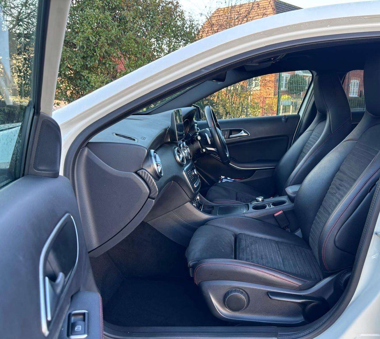 2017 MERCEDES-BENZ A CLASS 2017 MERCEDES-BENZ A CLASS