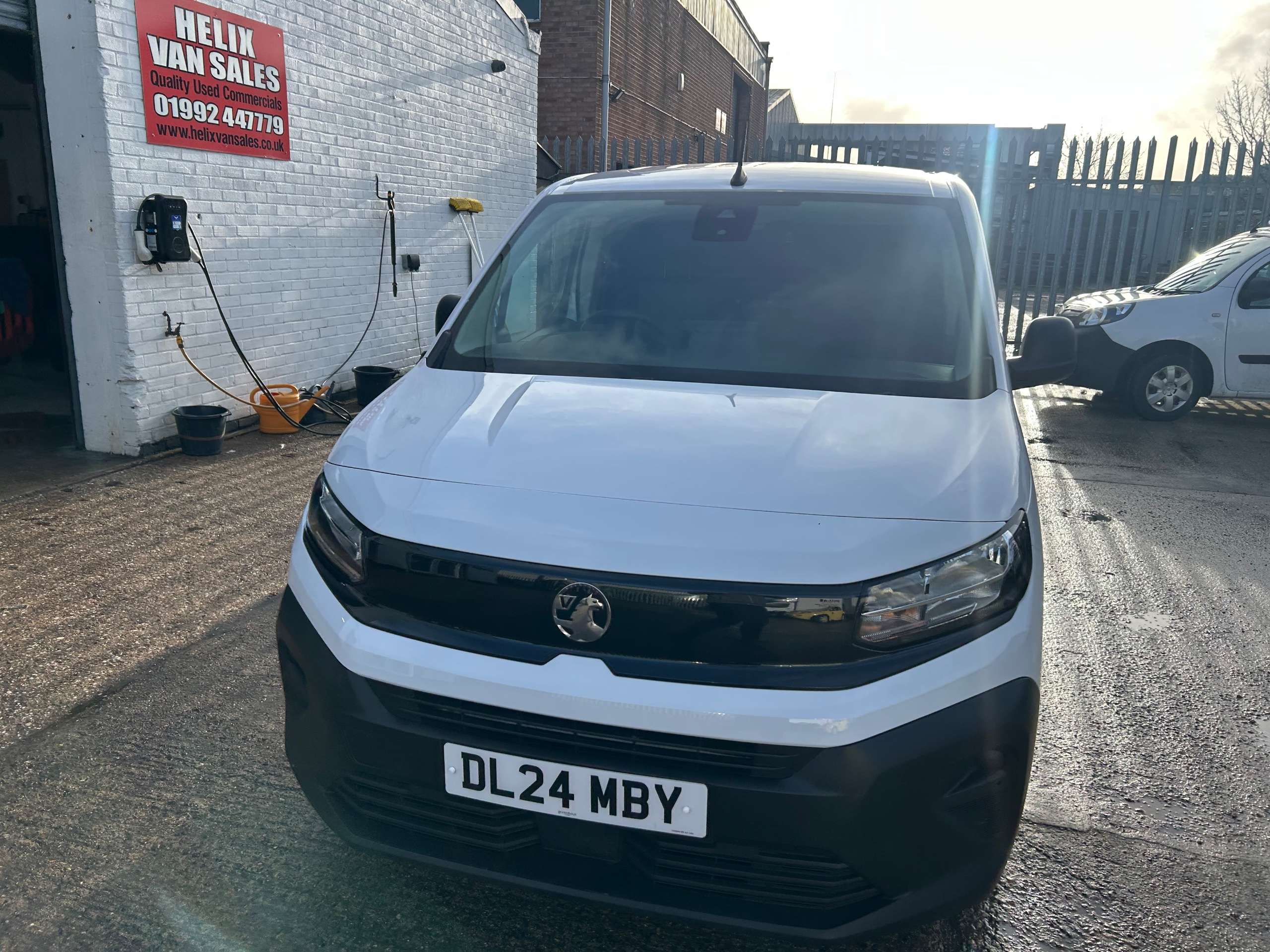 A 2024 VAUXHALL COMBO 1.5 Turbo D 2300 Prime Panel Van 5dr Diesel Manual SWB Euro 6 (s/s) (100 ps) A 2024 VAUXHALL COMBO 1.5 Turbo D 2300 Prime Panel Van 5dr Diesel Manual SWB Euro 6 (s/s) (100 ps)