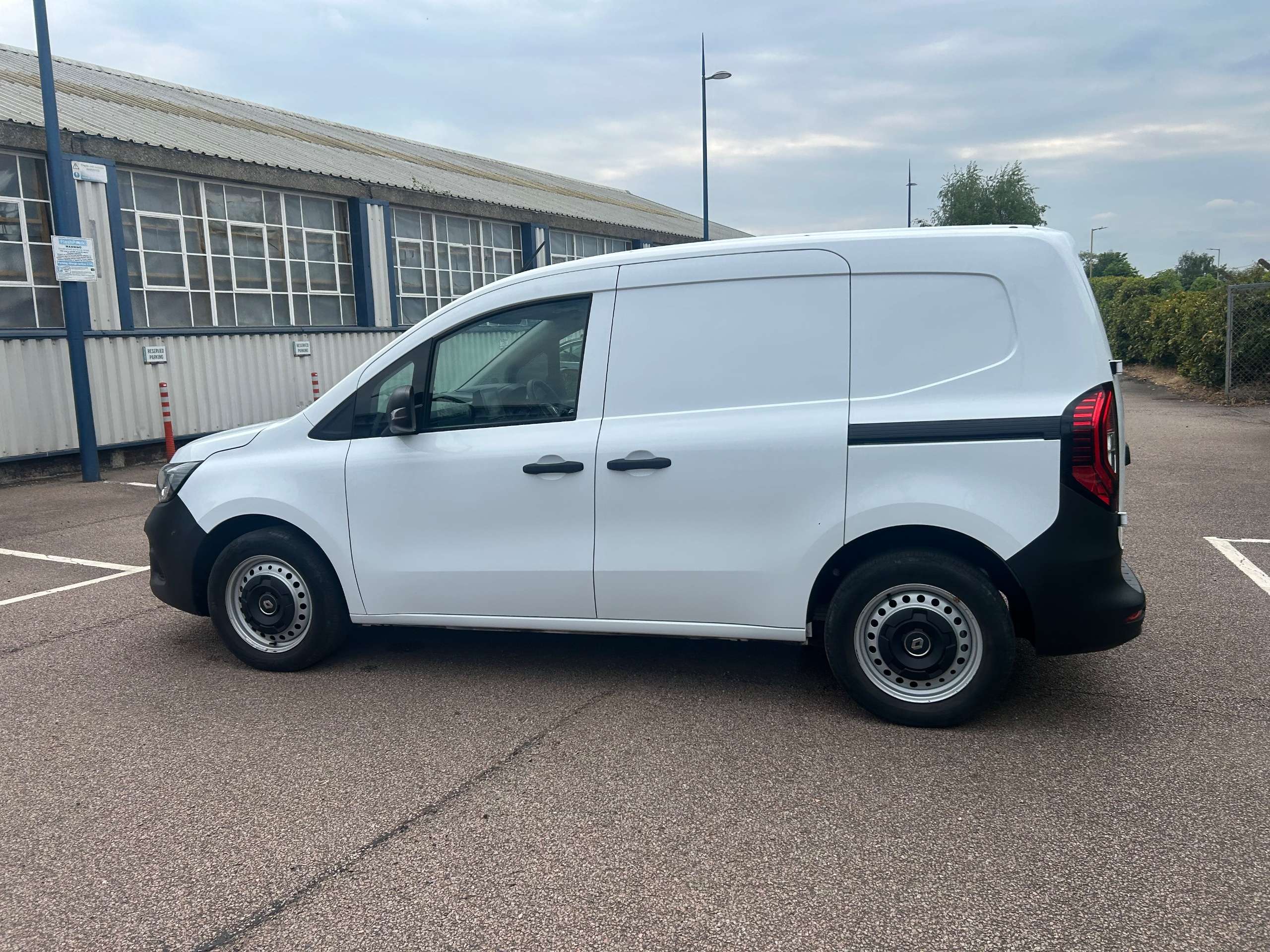 2024 RENAULT KANGOO 2024 RENAULT KANGOO