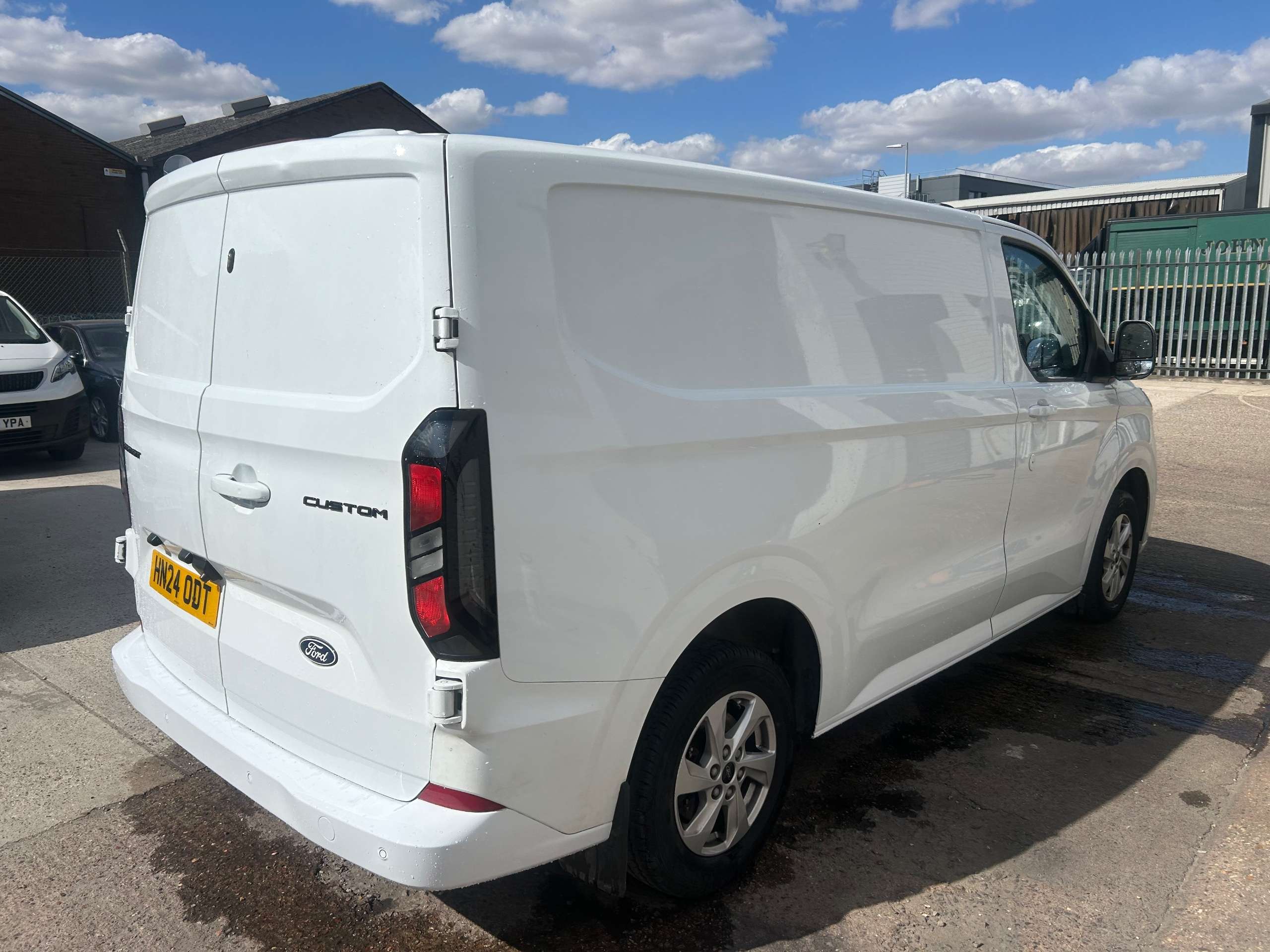 A 2024 FORD TRANSIT CUSTOM 2.0 280 EcoBlue Limited Panel Van 5dr Diesel Manual L1 H1 Euro 6 (s/s) (136 ps) A 2024 FORD TRANSIT CUSTOM 2.0 280 EcoBlue Limited Panel Van 5dr Diesel Manual L1 H1 Euro 6 (s/s) (136 ps)