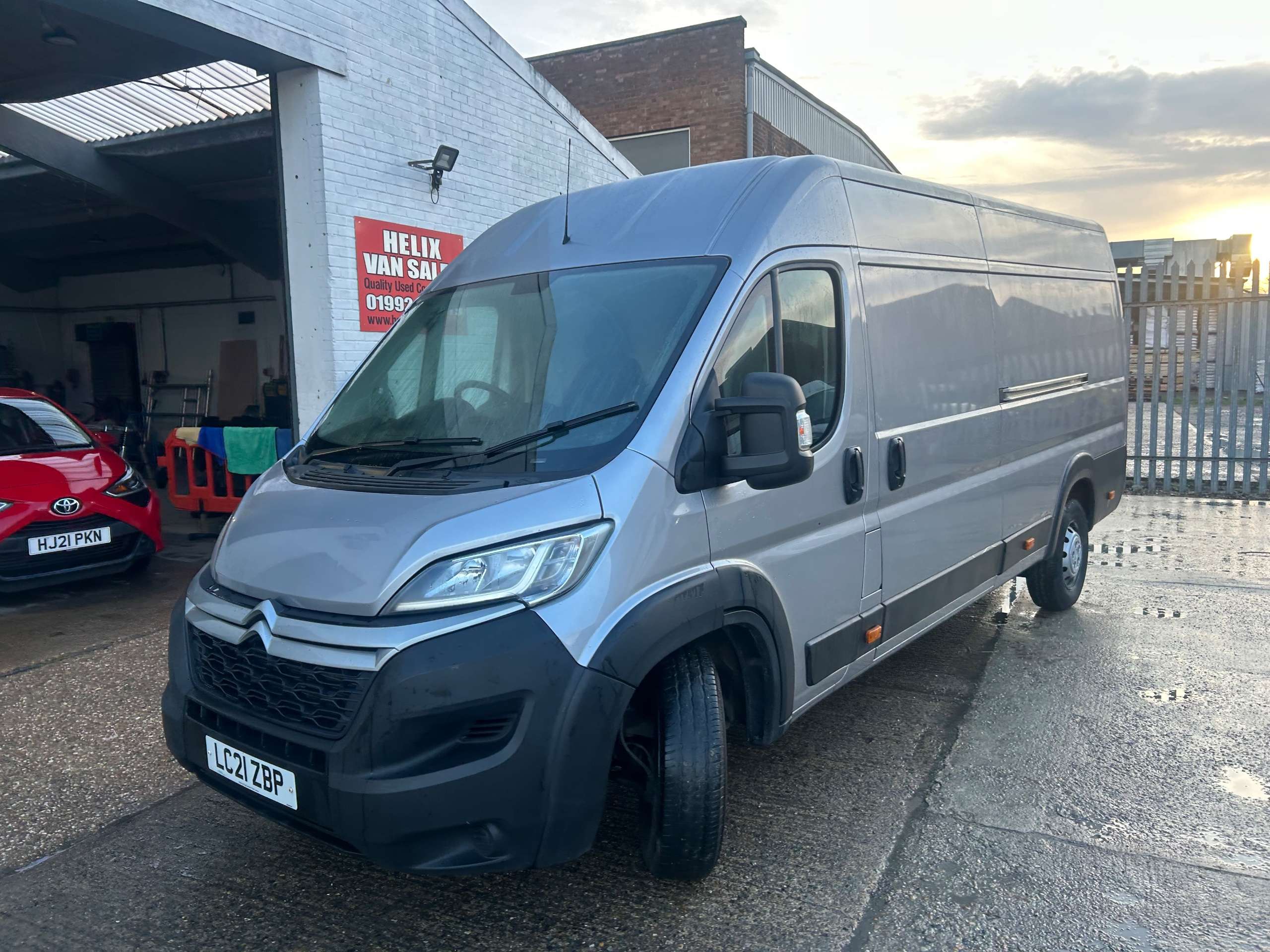 A 2021 CITROEN RELAY 2.2 BlueHDi 35 Enterprise Panel Van 5dr Diesel Manual L4 High Roof Euro 6 (s/s) (Heavy) (140 ps) A 2021 CITROEN RELAY 2.2 BlueHDi 35 Enterprise Panel Van 5dr Diesel Manual L4 High Roof Euro 6 (s/s) (Heavy) (140 ps)