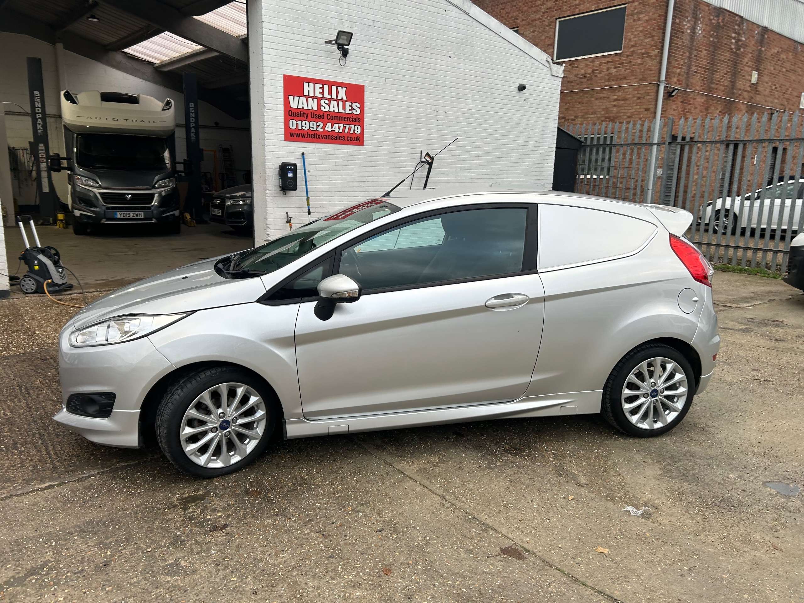 2015 FORD FIESTA 2015 FORD FIESTA