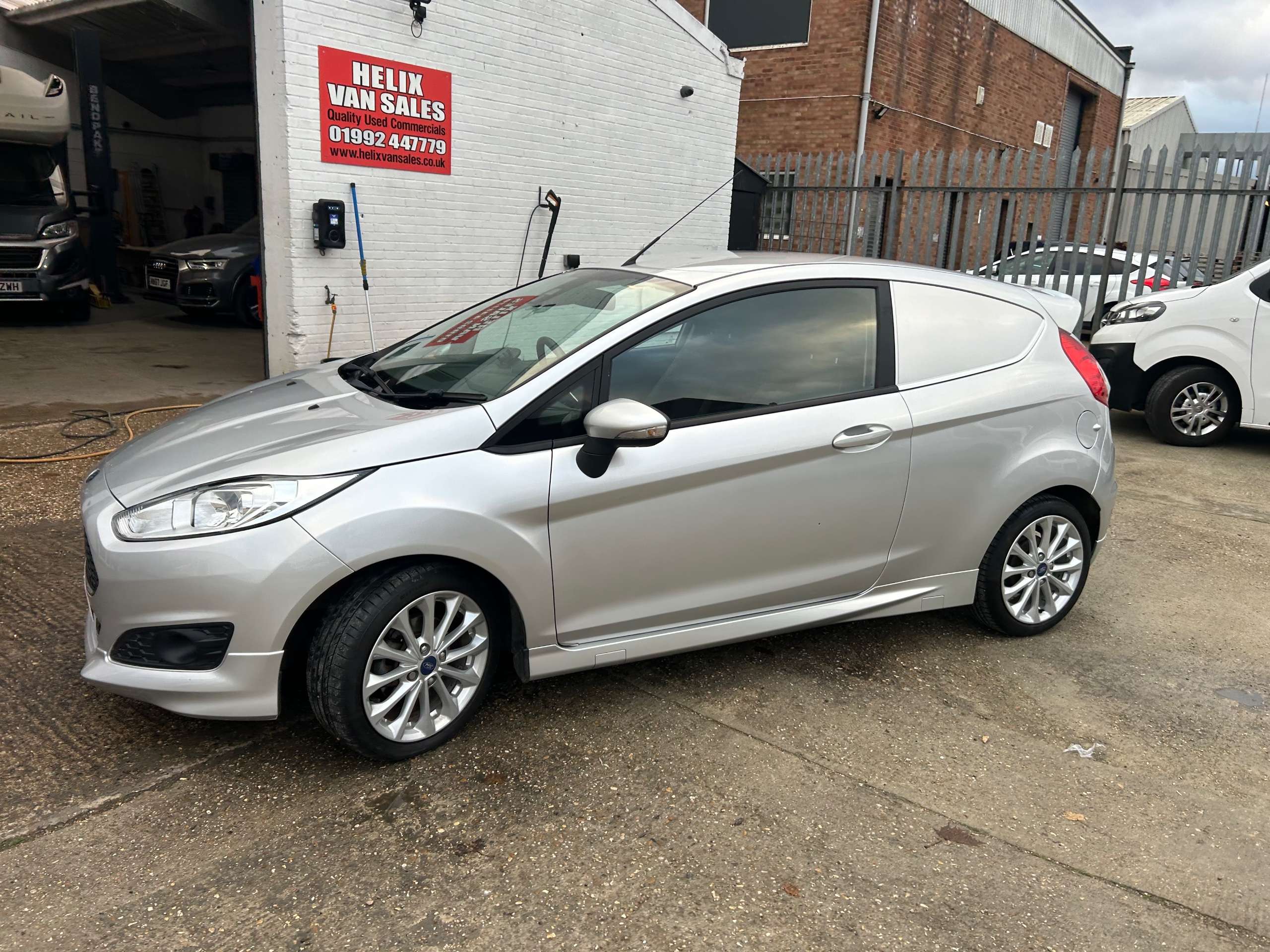 2015 FORD FIESTA 2015 FORD FIESTA