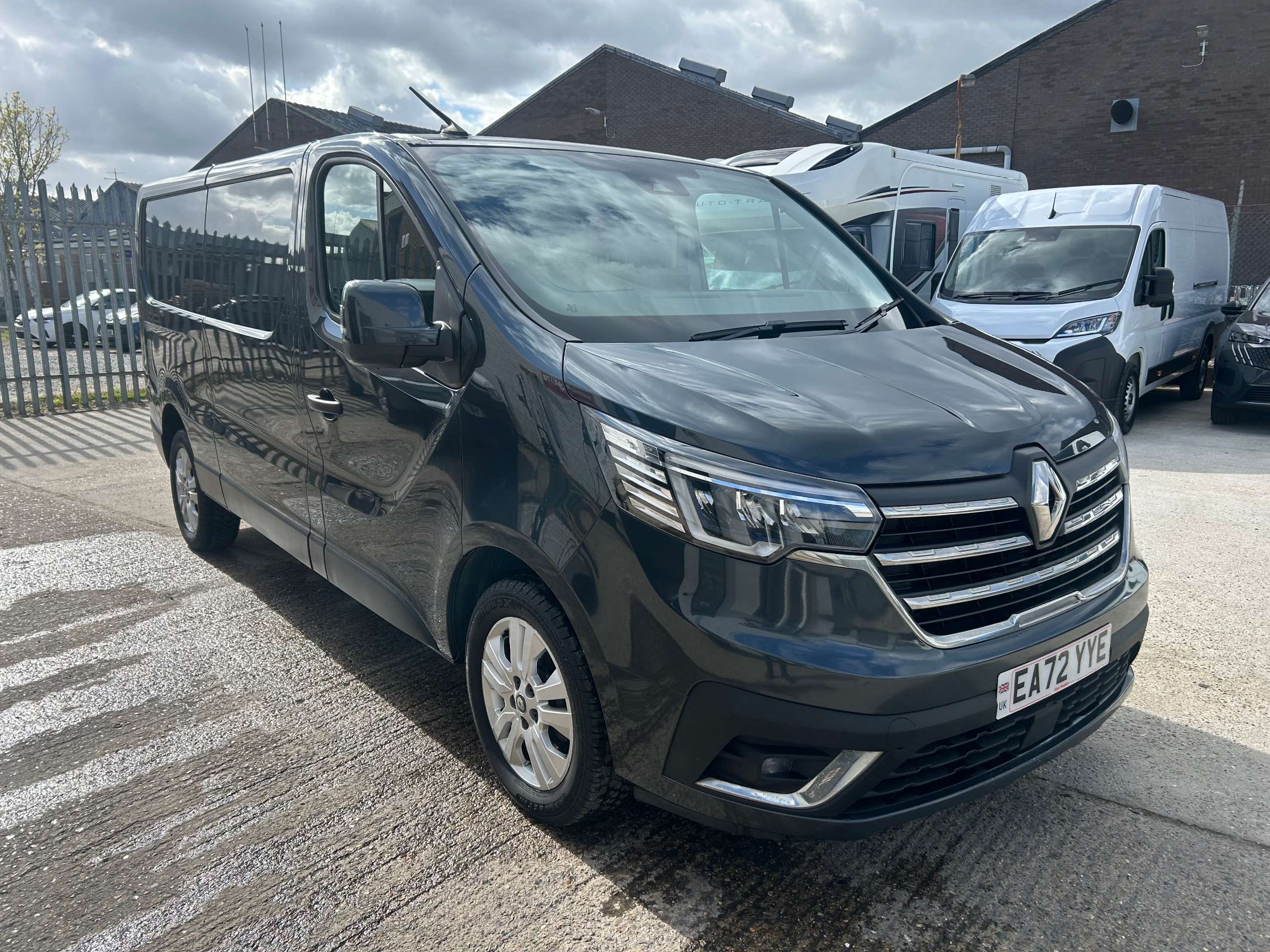 A 2023 RENAULT TRAFIC 2.0 dCi Blue LL30 Sport Panel Van 5dr Diesel EDC L2 H1 Euro 6 (s/s) (150 ps) A 2023 RENAULT TRAFIC 2.0 dCi Blue LL30 Sport Panel Van 5dr Diesel EDC L2 H1 Euro 6 (s/s) (150 ps)