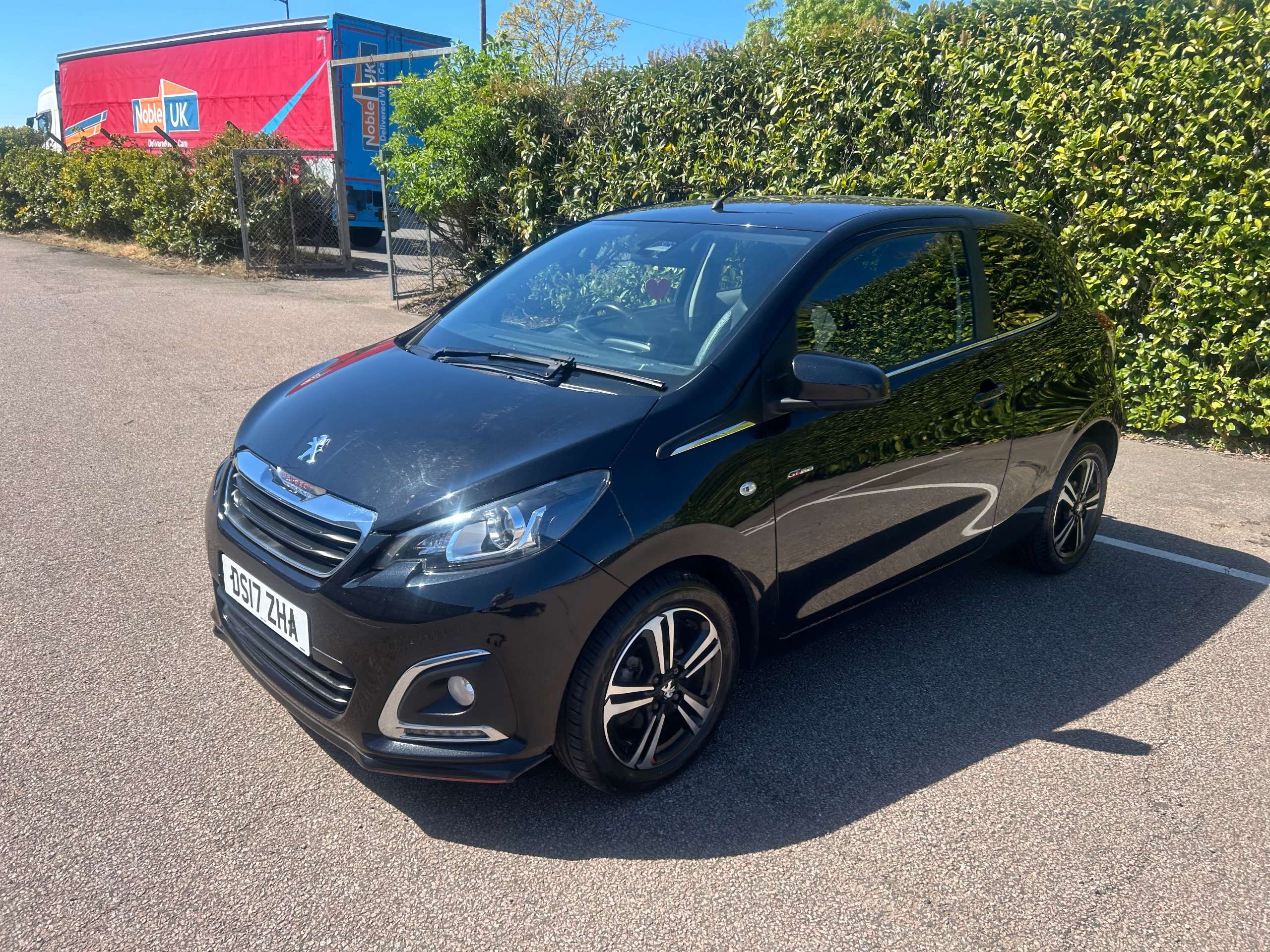 2017 PEUGEOT 108 2017 PEUGEOT 108