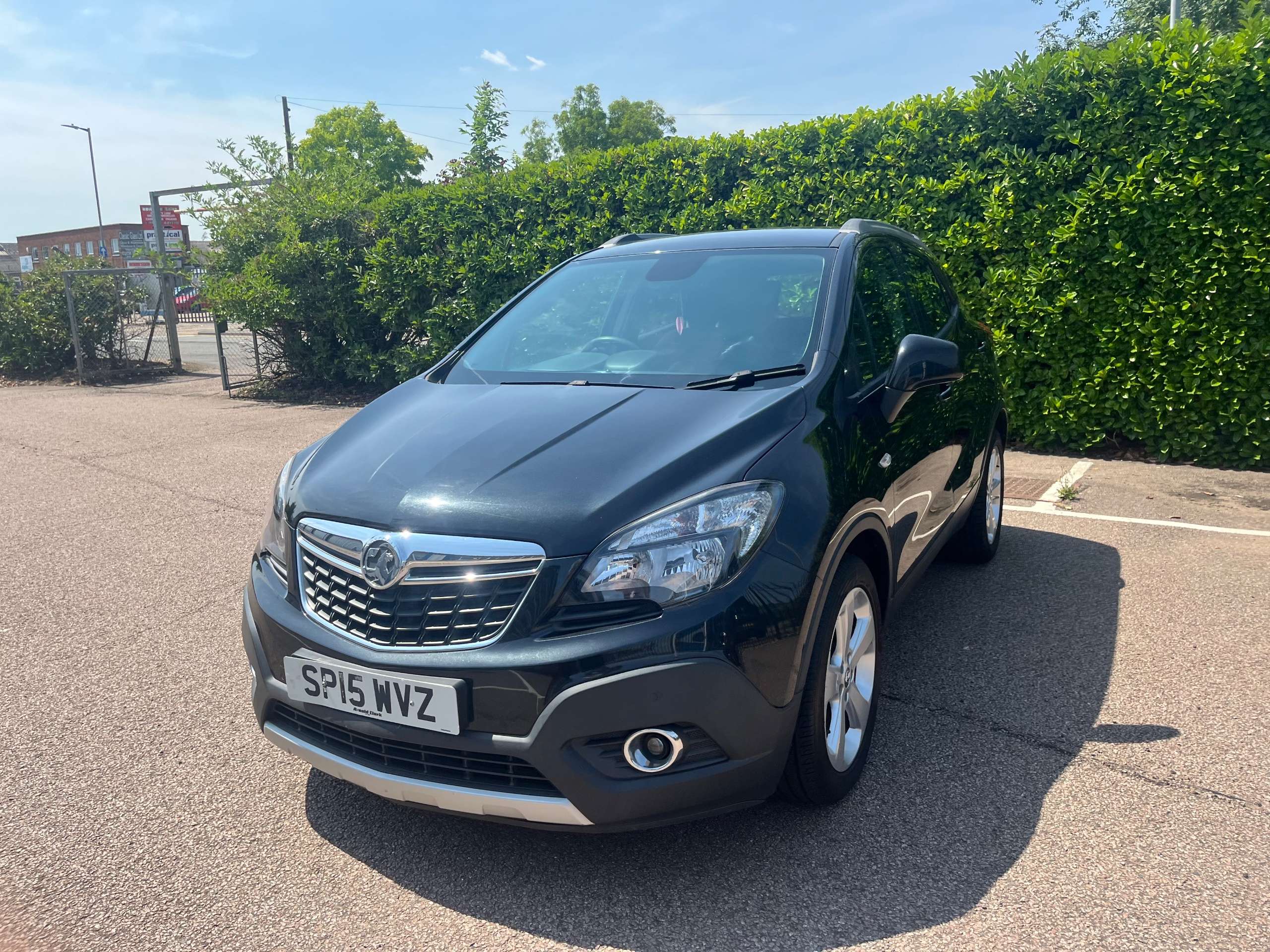 A 2015 VAUXHALL MOKKA 1.4i Turbo Tech Line SUV 5dr Petrol Manual 2WD Euro 6 (s/s) (140 ps) A 2015 VAUXHALL MOKKA 1.4i Turbo Tech Line SUV 5dr Petrol Manual 2WD Euro 6 (s/s) (140 ps)