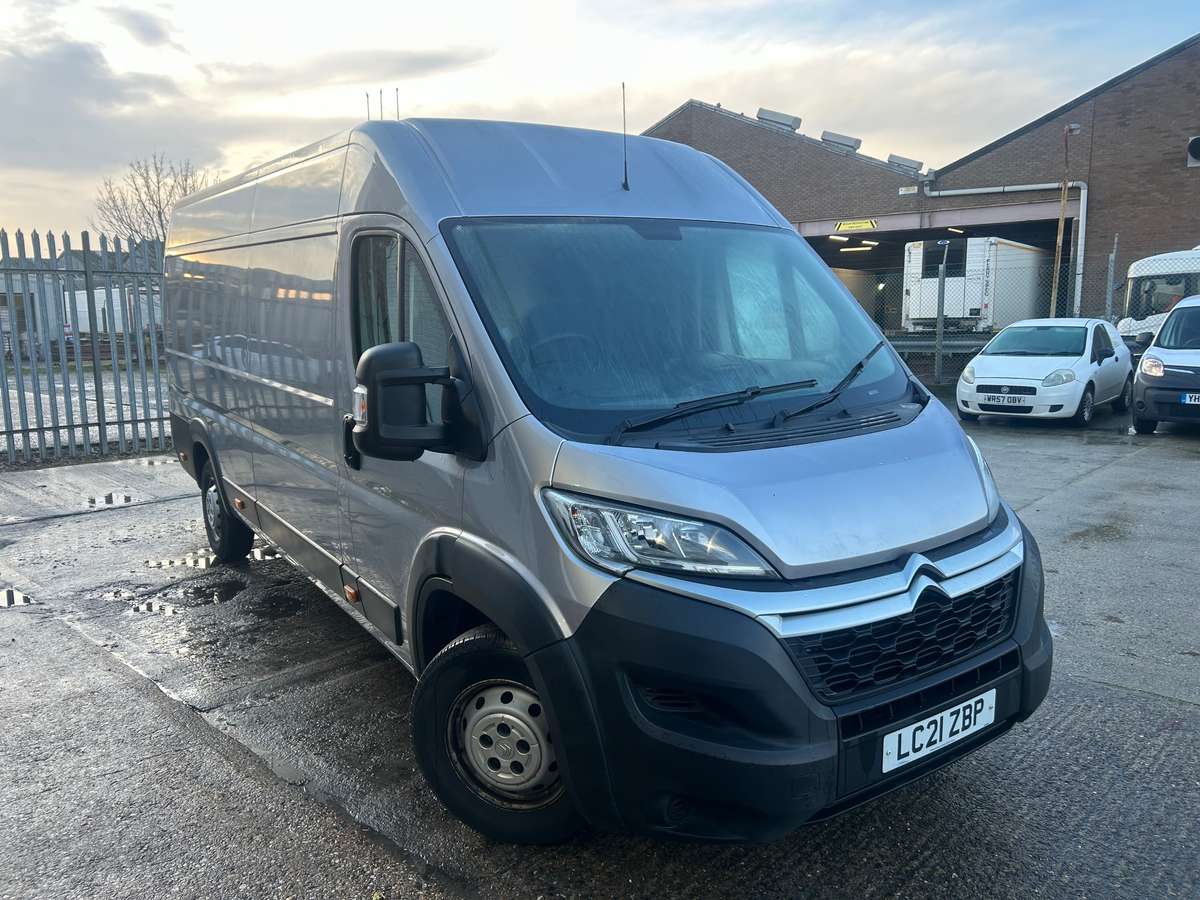 Check out this Citroen Relay 2021 Diesel Manual