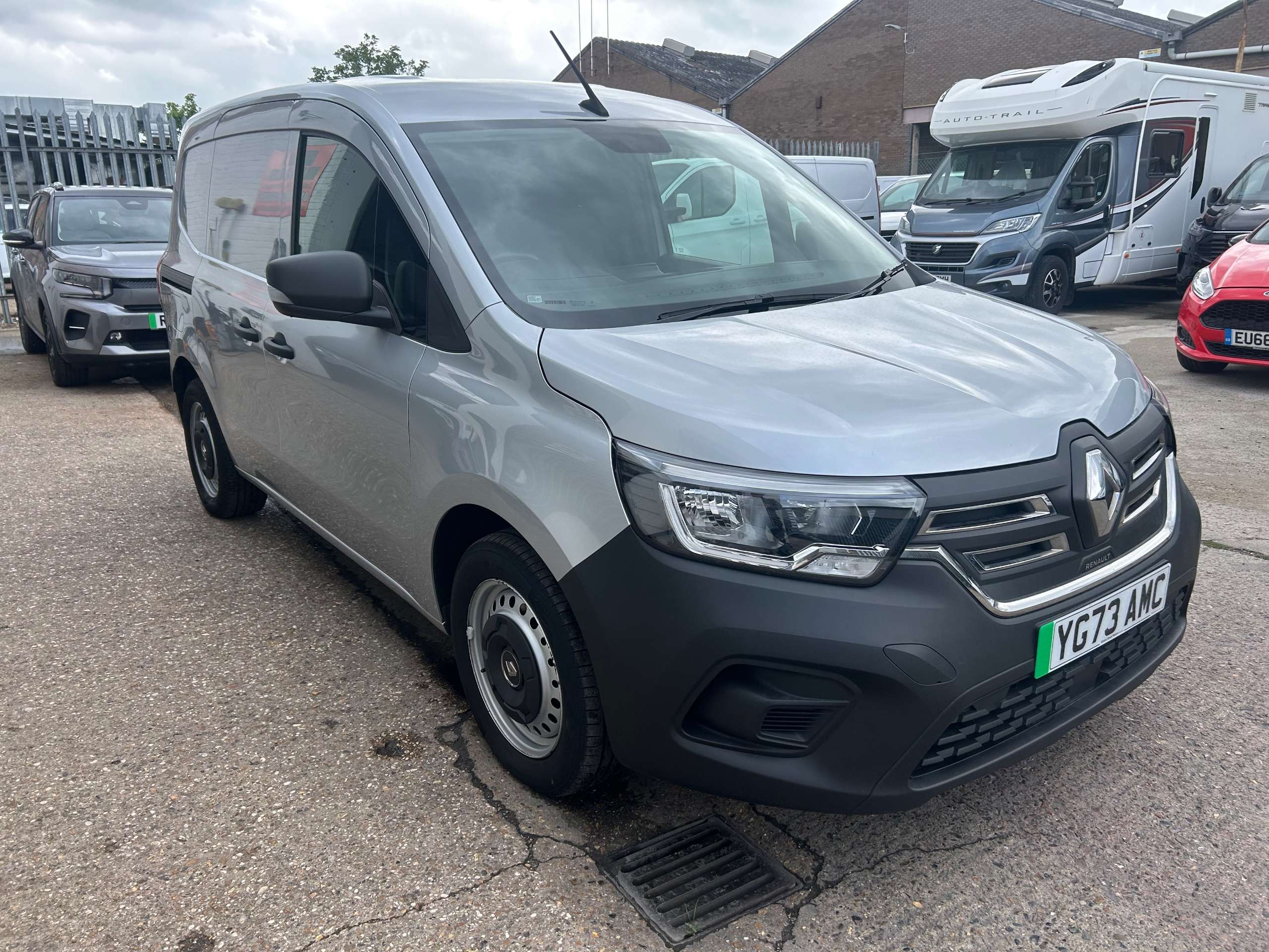 A 2024 RENAULT KANGOO E-Tech ML19 45kWh Start Panel Van 6dr Electric Auto MWB (120 ps) A 2024 RENAULT KANGOO E-Tech ML19 45kWh Start Panel Van 6dr Electric Auto MWB (120 ps)