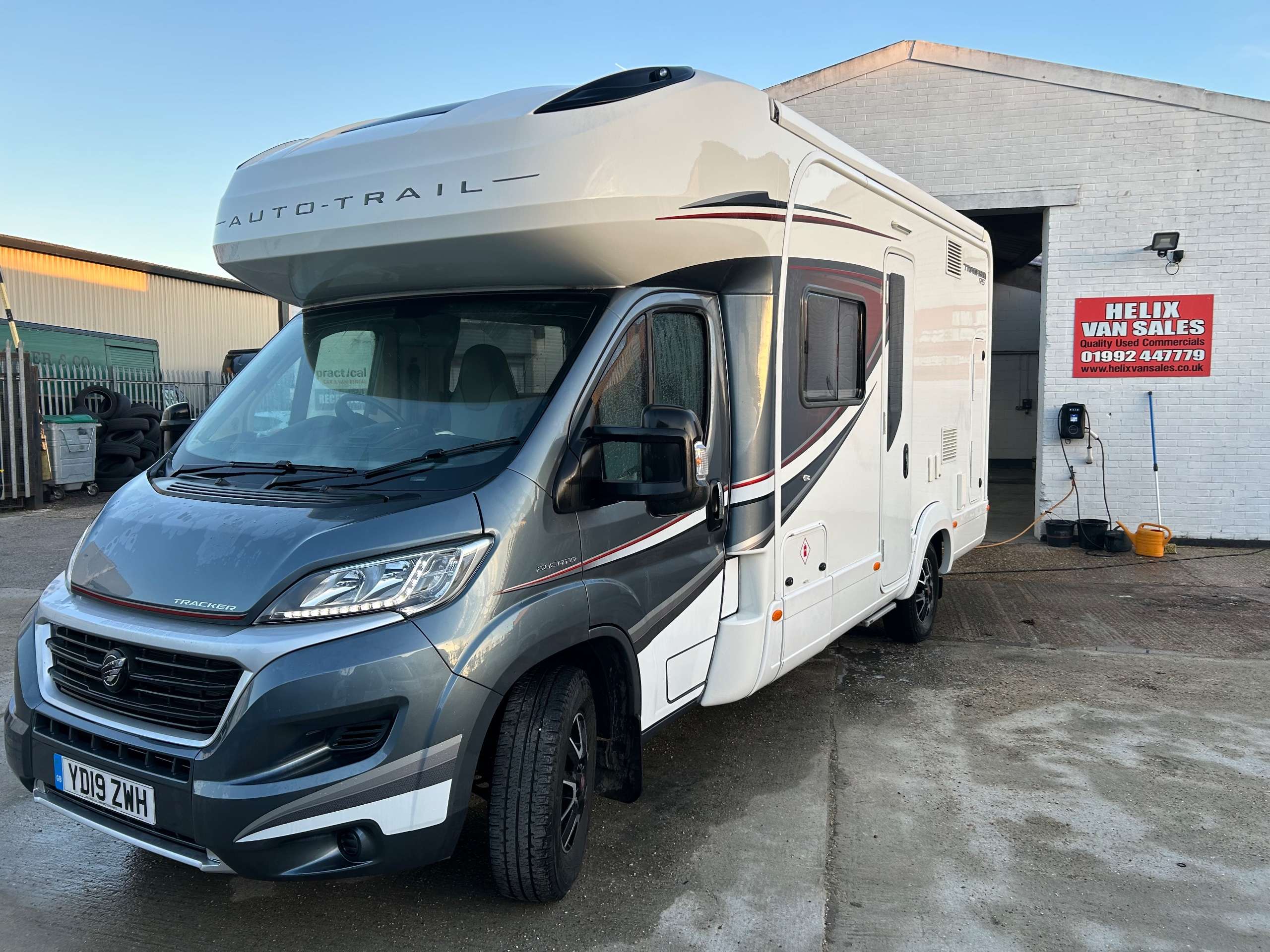 A 2019 AUTO-TRAIL TRACKER RS 35 C/C MULTIJET A 2019 AUTO-TRAIL TRACKER RS 35 C/C MULTIJET
