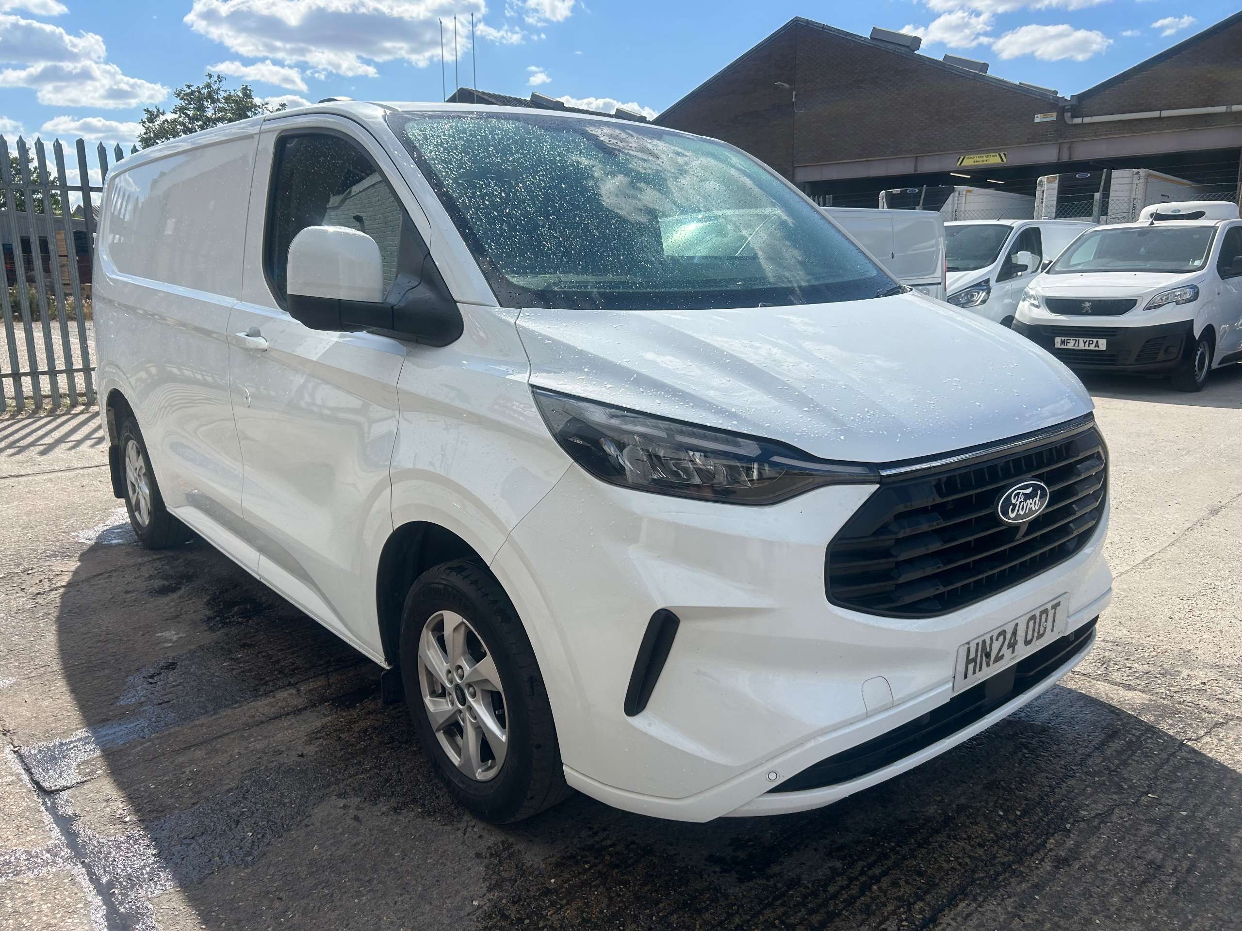 A 2024 FORD TRANSIT CUSTOM 2.0 280 EcoBlue Limited Panel Van 5dr Diesel Manual L1 H1 Euro 6 (s/s) (136 ps) A 2024 FORD TRANSIT CUSTOM 2.0 280 EcoBlue Limited Panel Van 5dr Diesel Manual L1 H1 Euro 6 (s/s) (136 ps)