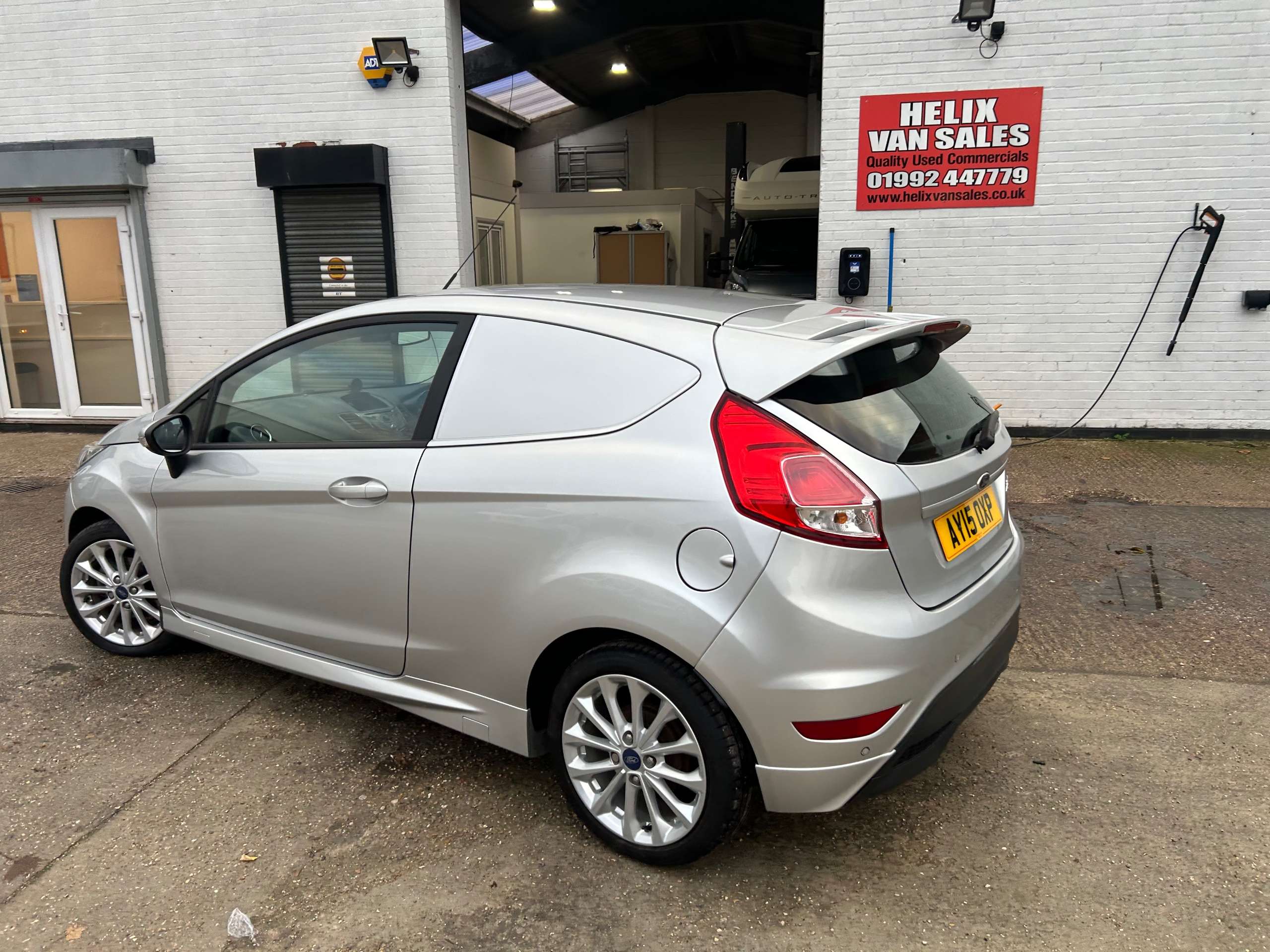2015 FORD FIESTA 2015 FORD FIESTA