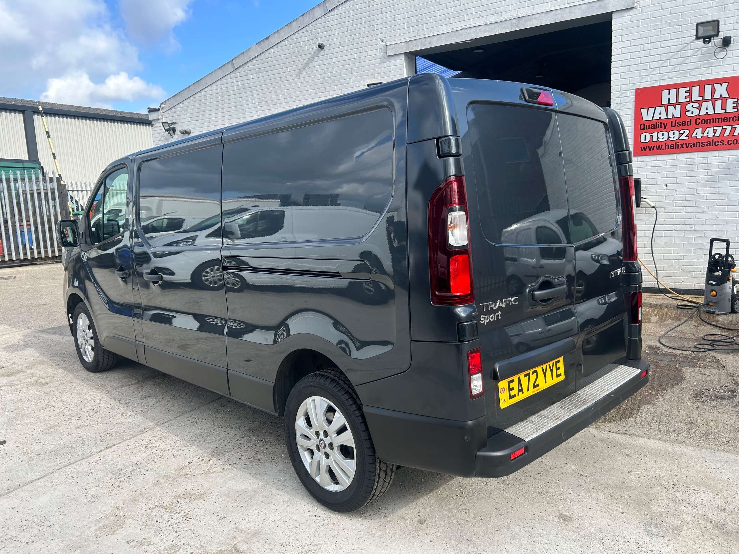 A 2023 RENAULT TRAFIC 2.0 dCi Blue LL30 Sport Panel Van 5dr Diesel EDC L2 H1 Euro 6 (s/s) (150 ps) A 2023 RENAULT TRAFIC 2.0 dCi Blue LL30 Sport Panel Van 5dr Diesel EDC L2 H1 Euro 6 (s/s) (150 ps)