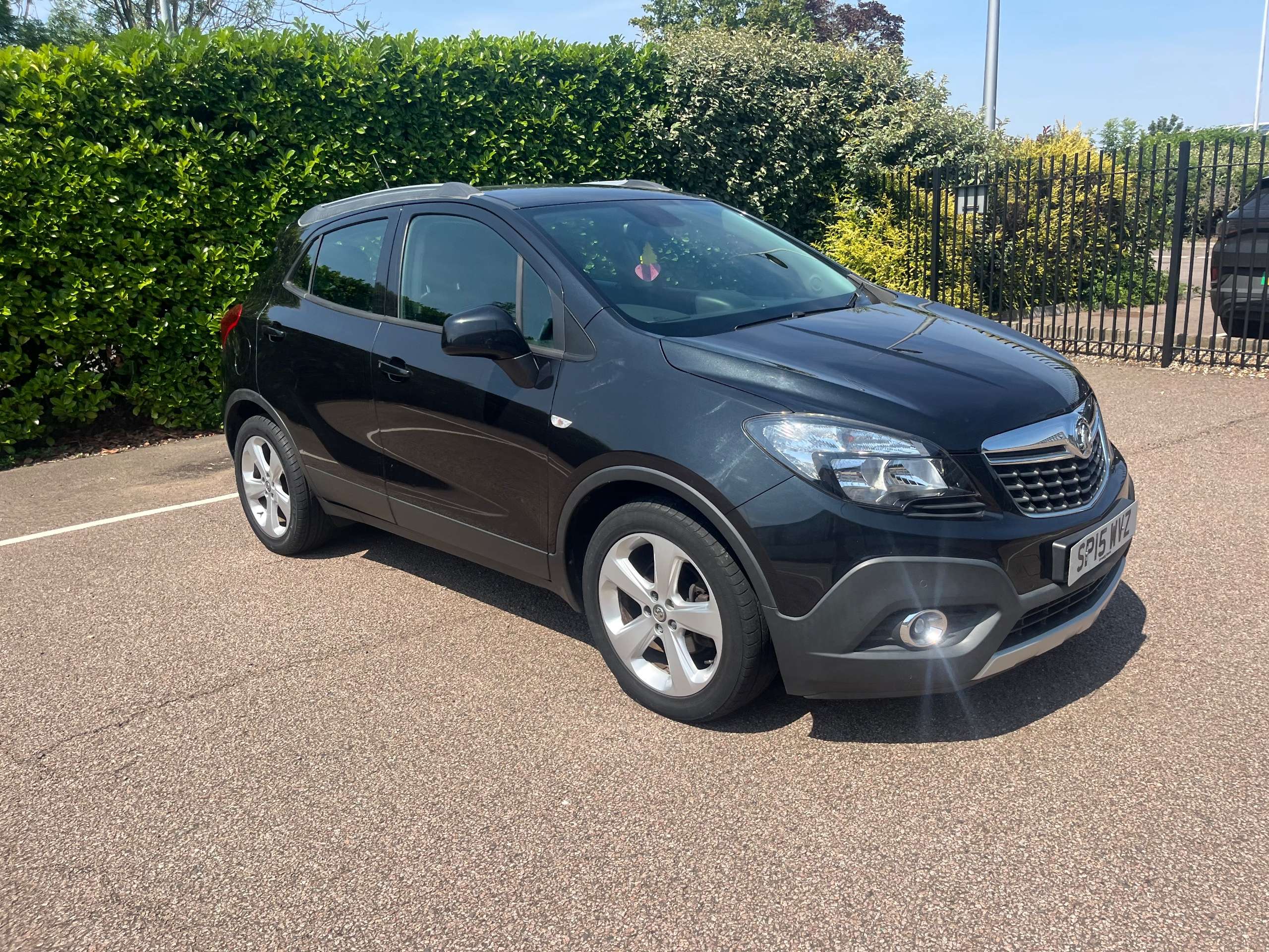 A 2015 VAUXHALL MOKKA 1.4i Turbo Tech Line SUV 5dr Petrol Manual 2WD Euro 6 (s/s) (140 ps) A 2015 VAUXHALL MOKKA 1.4i Turbo Tech Line SUV 5dr Petrol Manual 2WD Euro 6 (s/s) (140 ps)