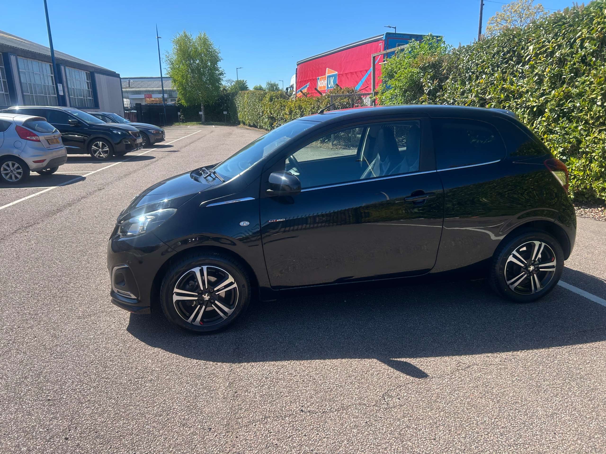 2017 PEUGEOT 108 2017 PEUGEOT 108