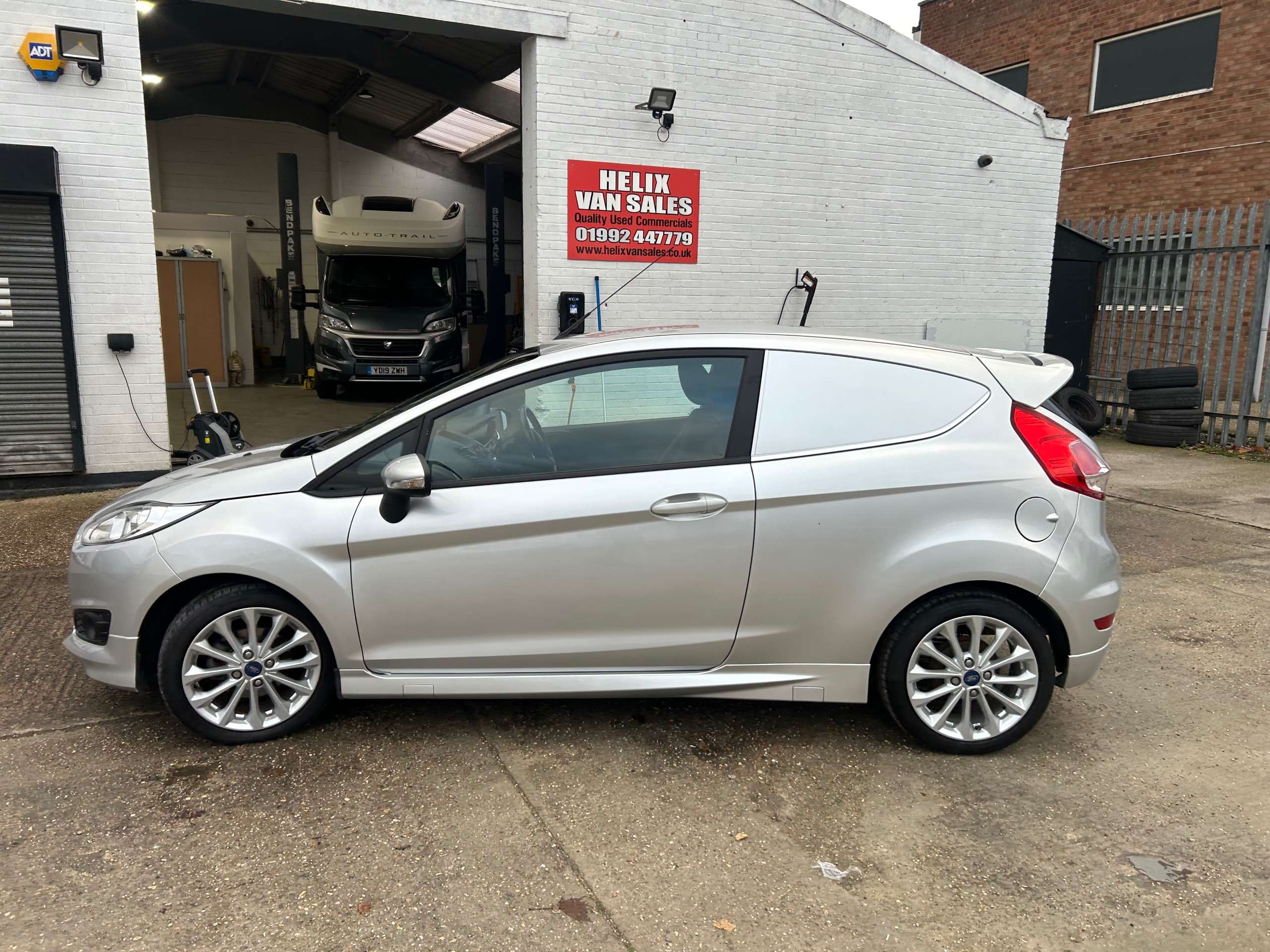 2015 FORD FIESTA 2015 FORD FIESTA