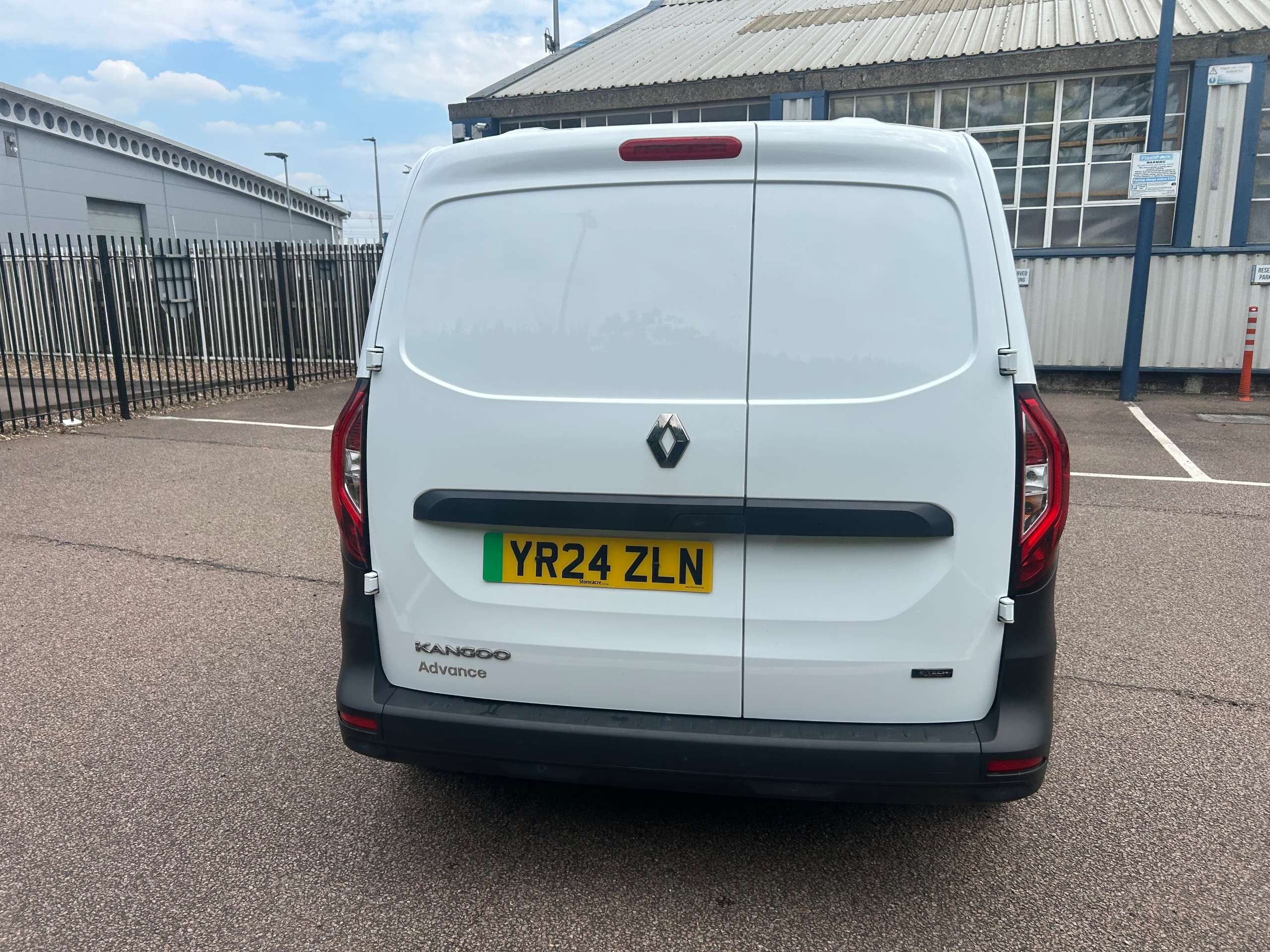 2024 RENAULT KANGOO 2024 RENAULT KANGOO