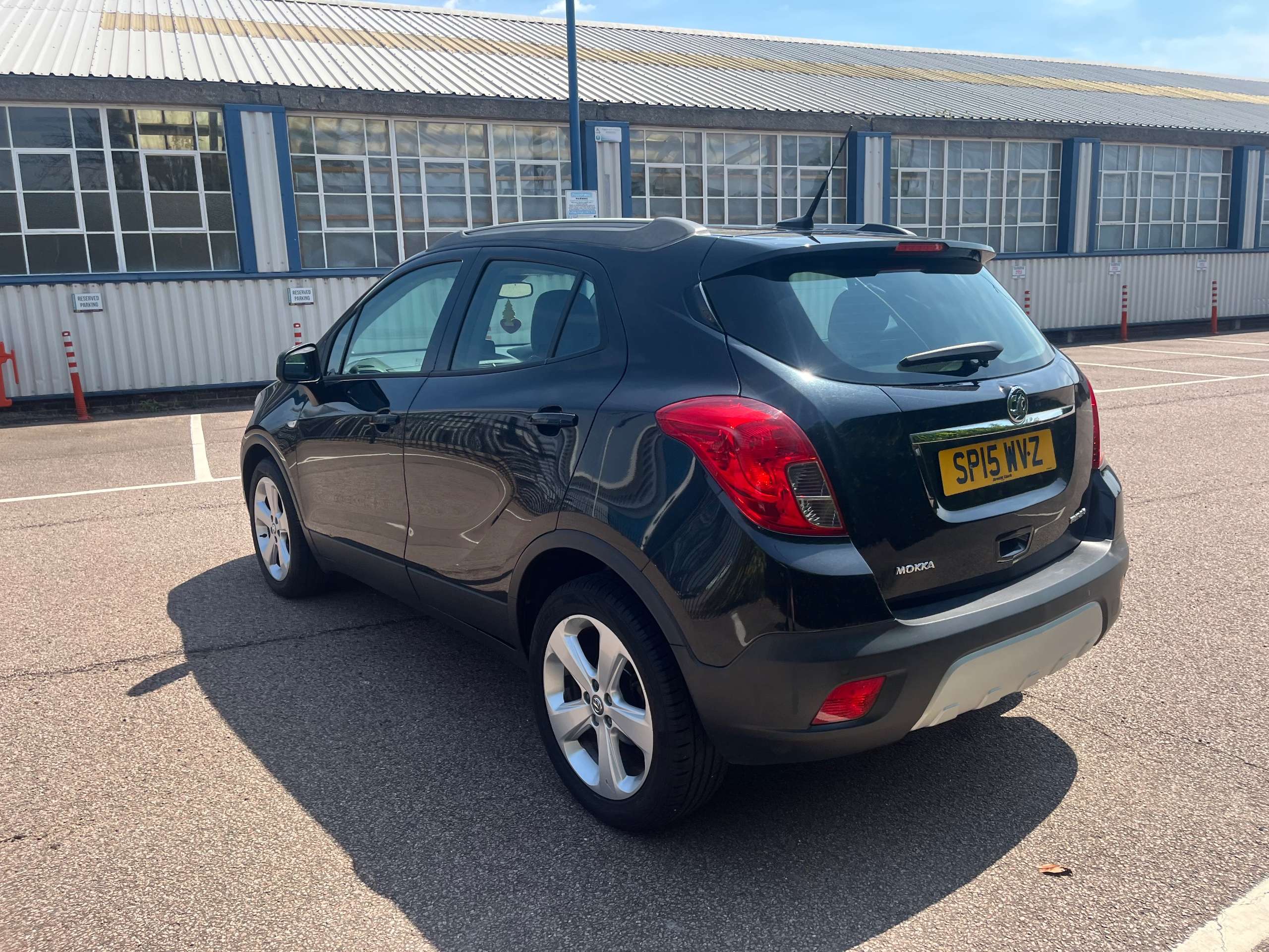 A 2015 VAUXHALL MOKKA 1.4i Turbo Tech Line SUV 5dr Petrol Manual 2WD Euro 6 (s/s) (140 ps) A 2015 VAUXHALL MOKKA 1.4i Turbo Tech Line SUV 5dr Petrol Manual 2WD Euro 6 (s/s) (140 ps)