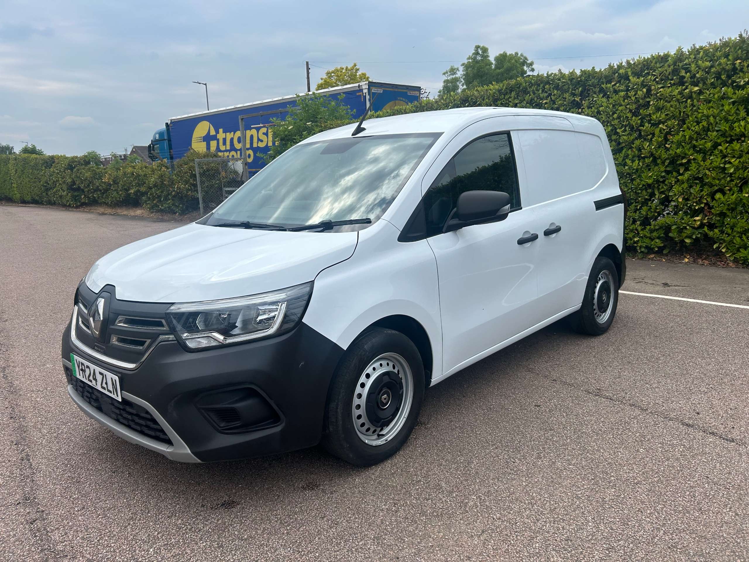 2024 RENAULT KANGOO 2024 RENAULT KANGOO