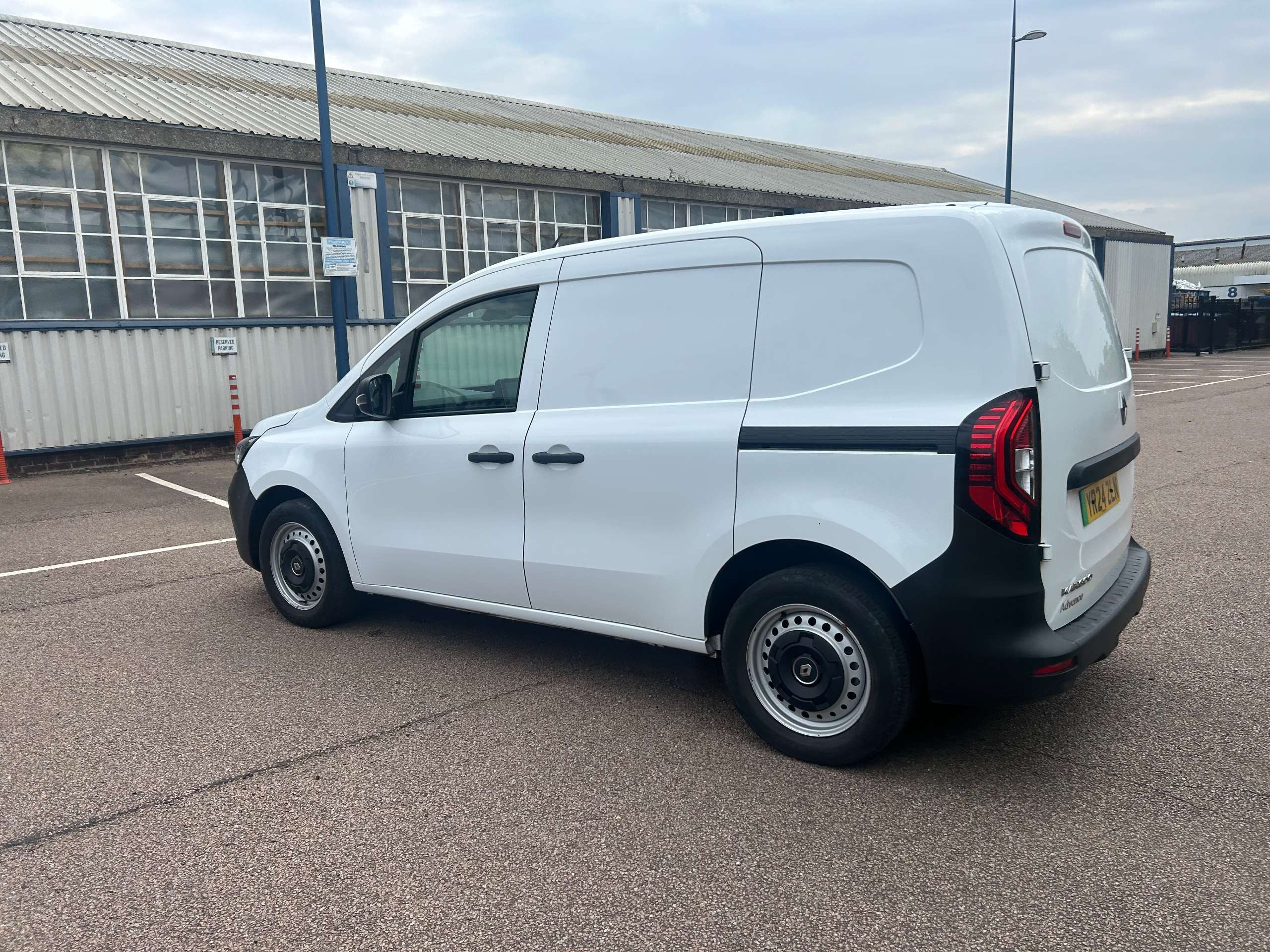 2024 RENAULT KANGOO 2024 RENAULT KANGOO